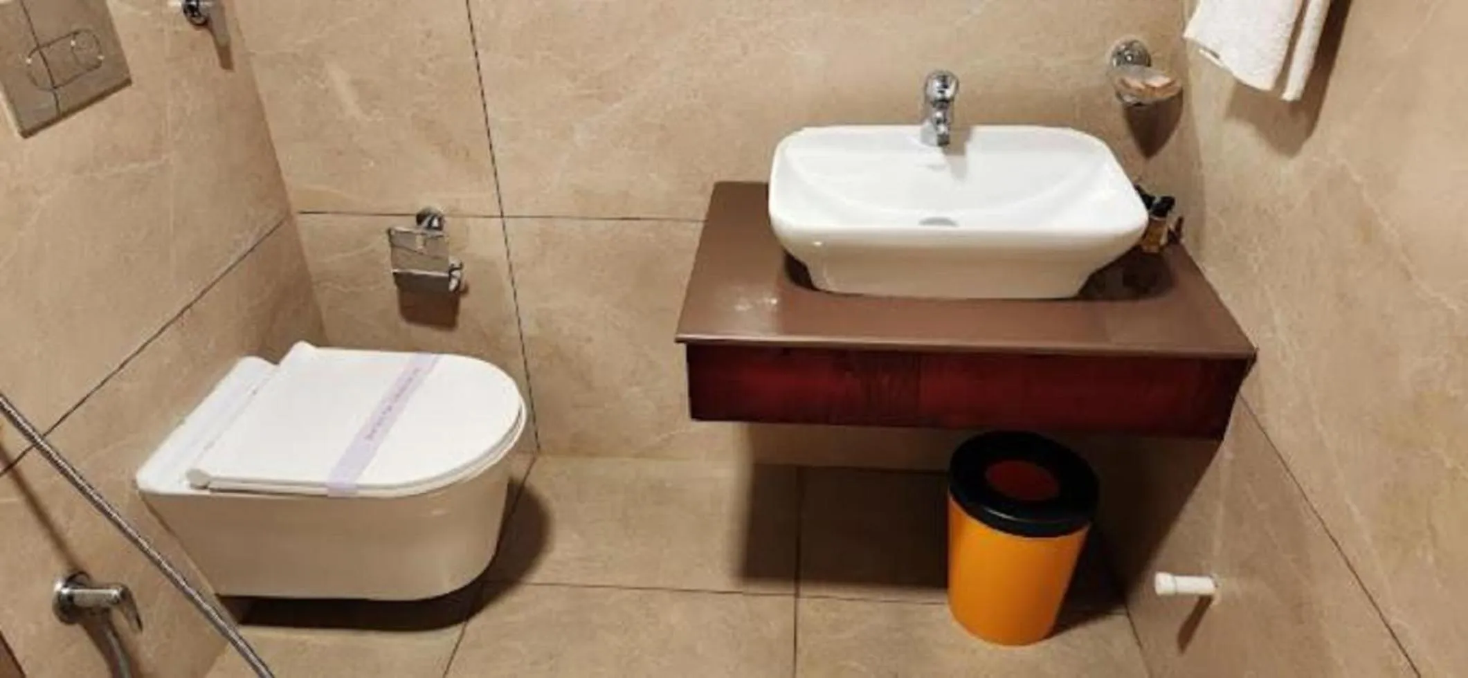 Toilet in The Highland Mountain Resort & Spa