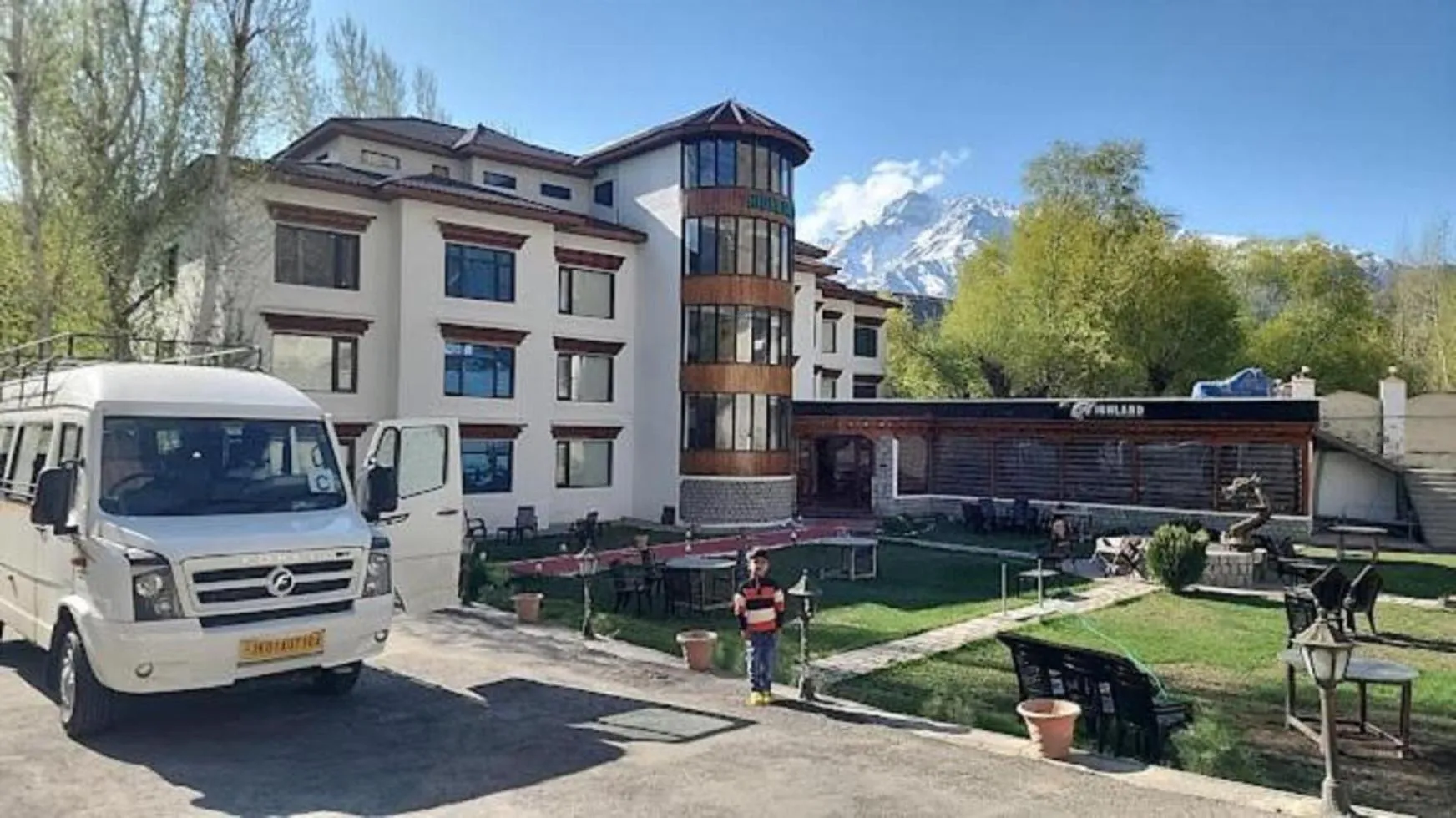 Property building in The Highland Mountain Resort & Spa