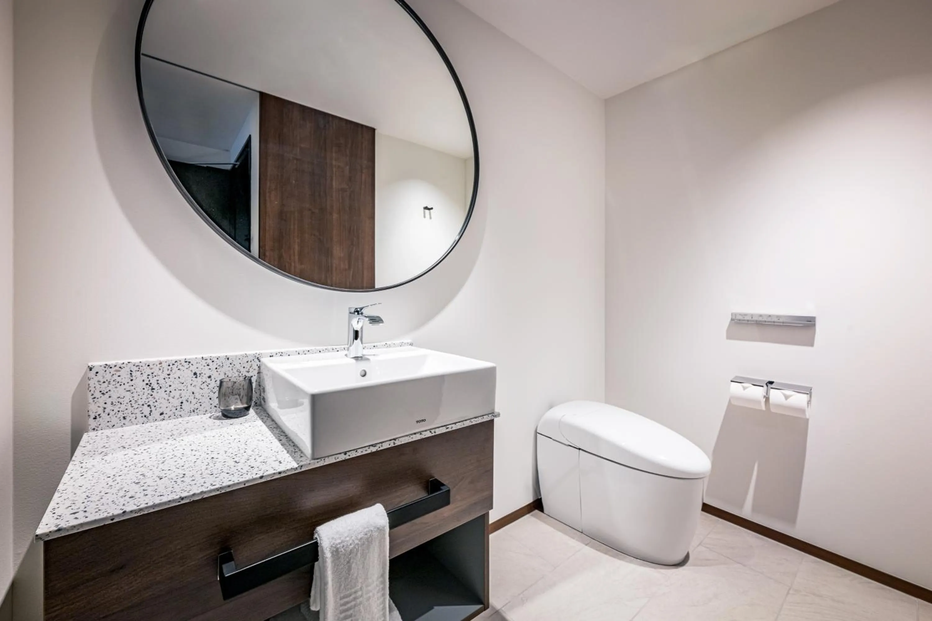 Bathroom in The Gate Hotel Yokohama by Hulic