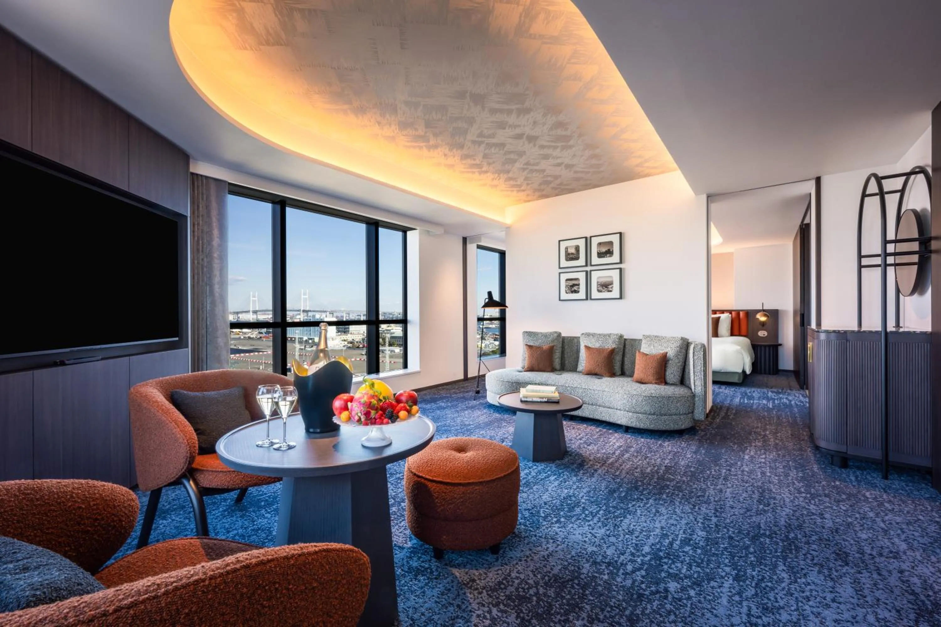 Living room in The Gate Hotel Yokohama by Hulic