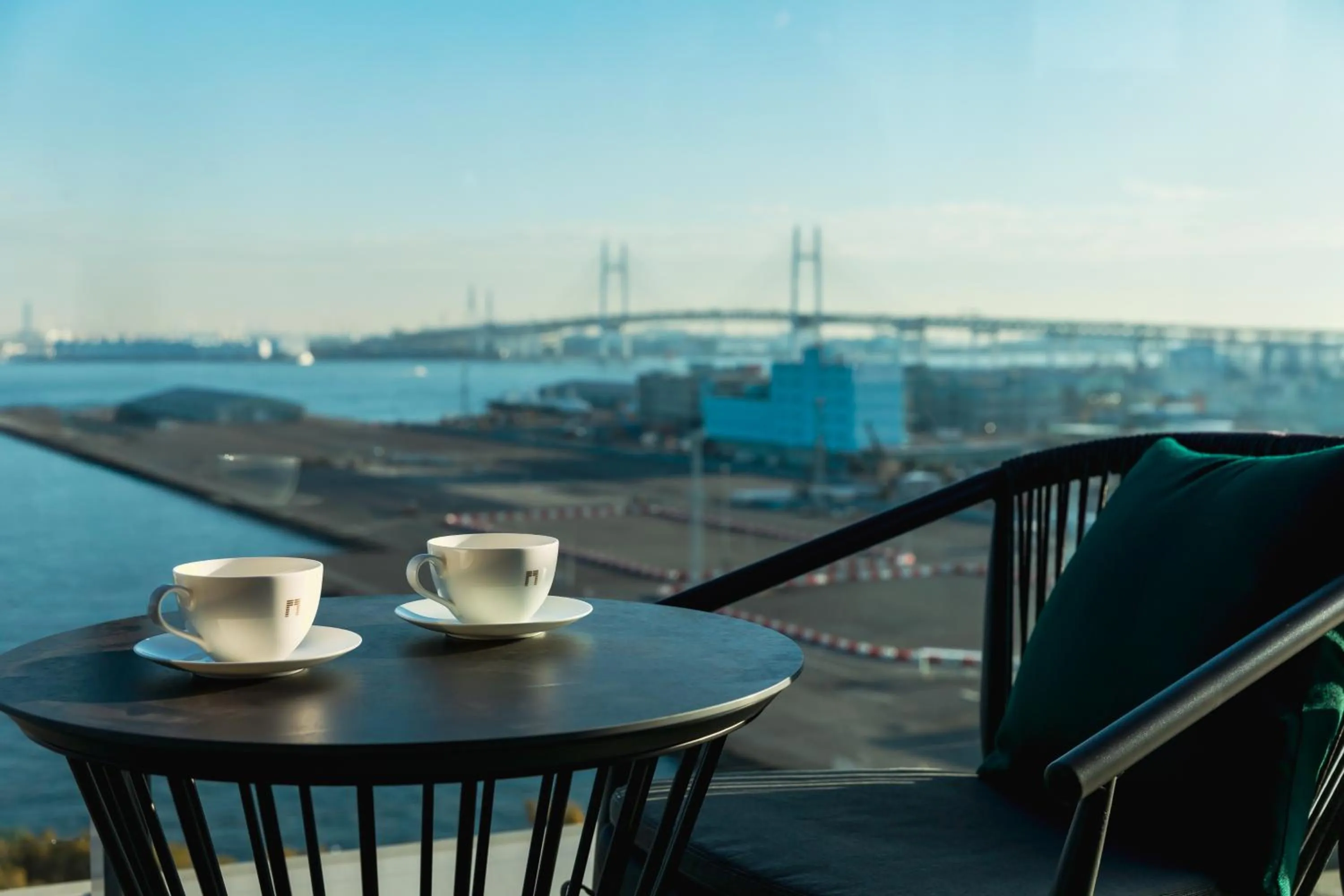 Day in The Gate Hotel Yokohama by Hulic