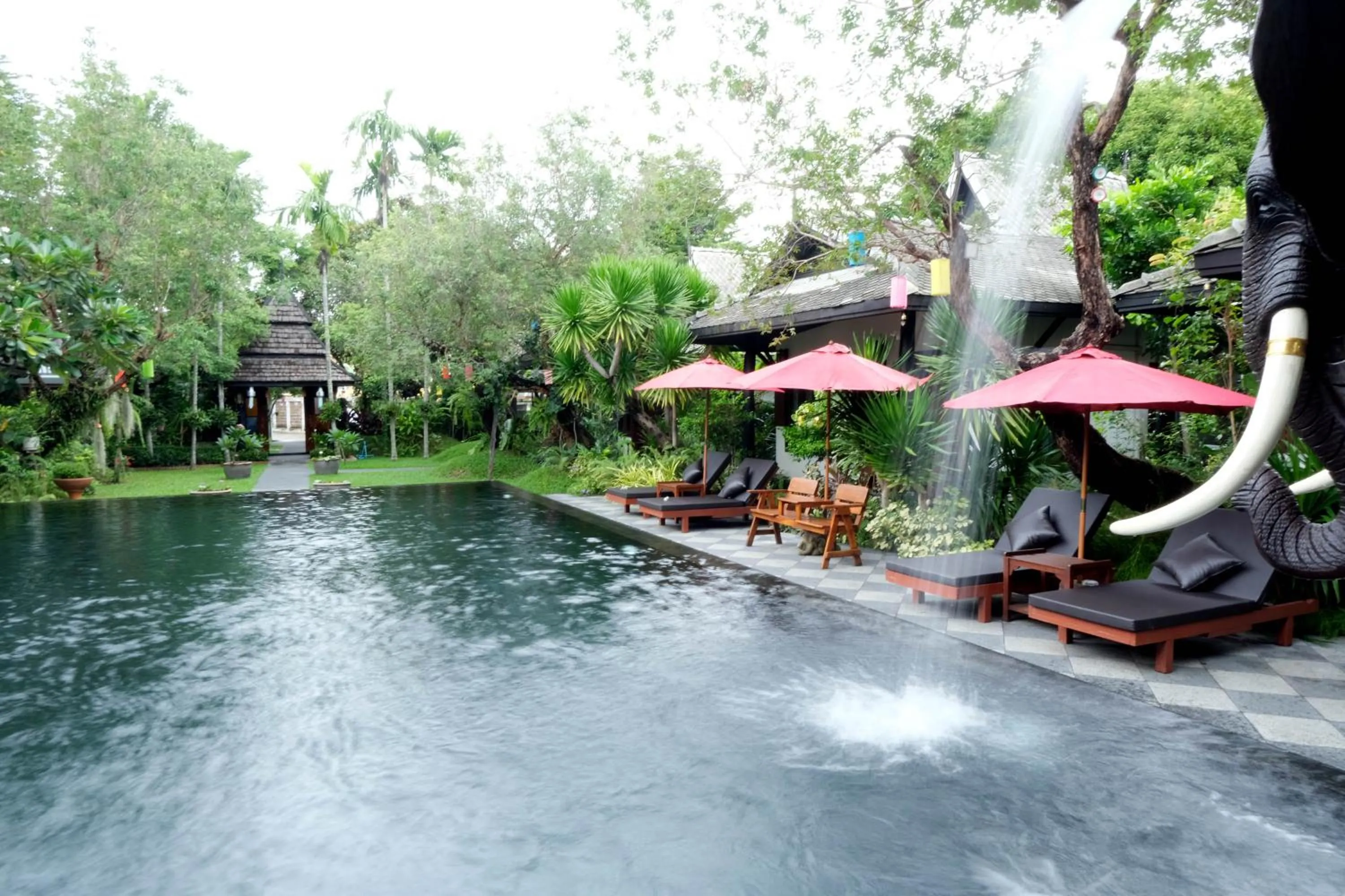 Garden view in Vimarn Kaew Village and Resort