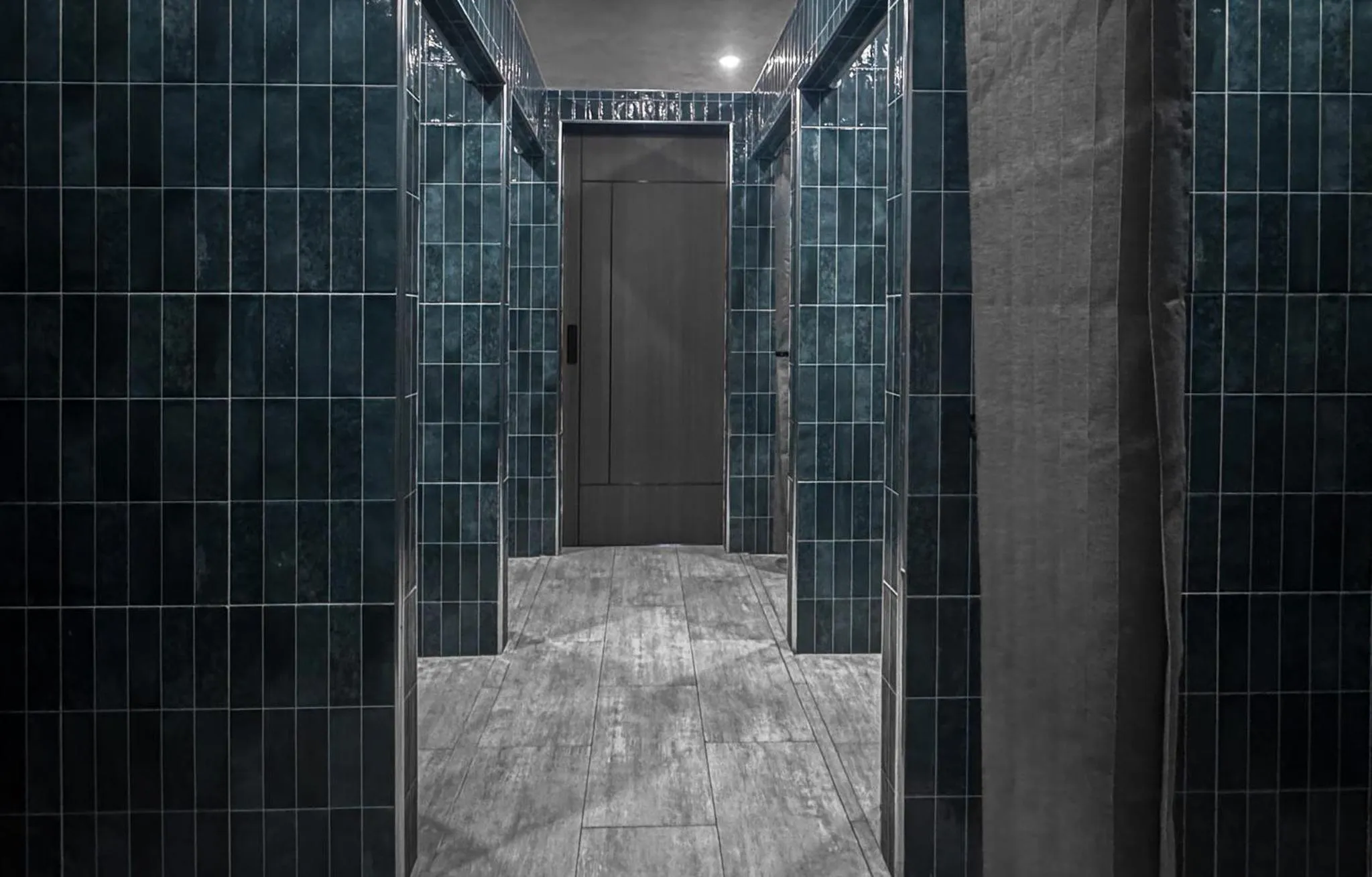 Shower in Yamato Hostel