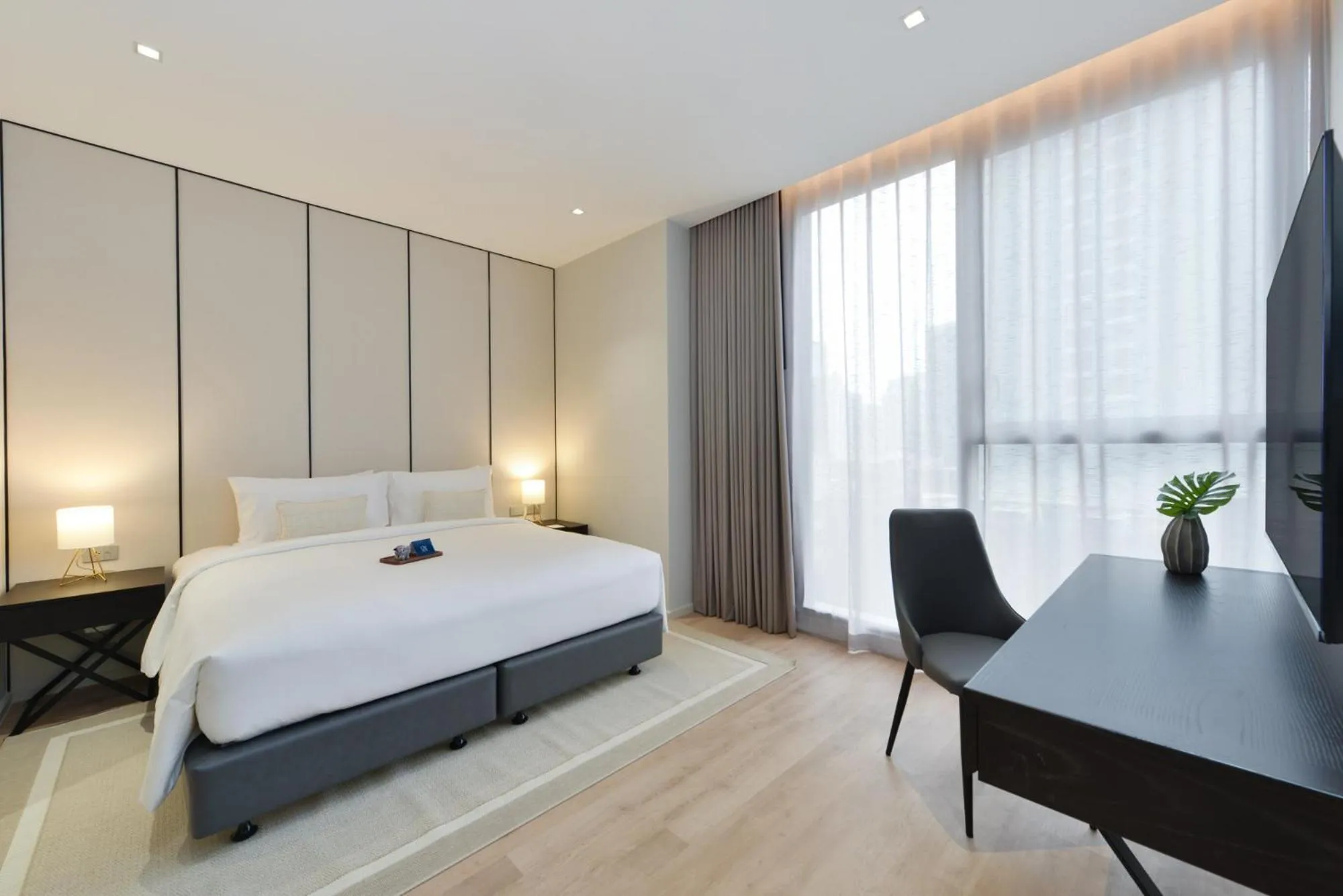 Bed in GM Estate Hotel and Executive Apartments, Bangkok Sukhumvit 20