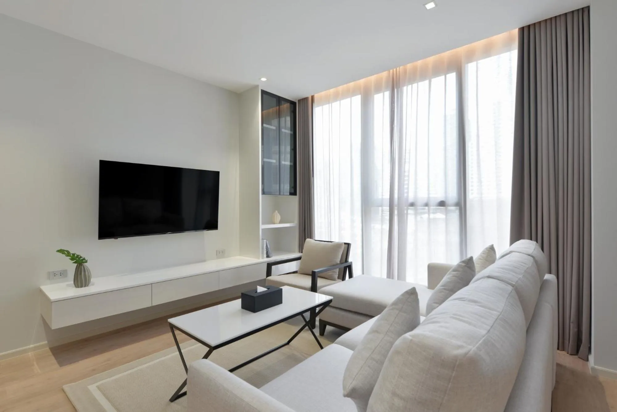 TV and multimedia in GM Estate Hotel and Executive Apartments, Bangkok Sukhumvit 20