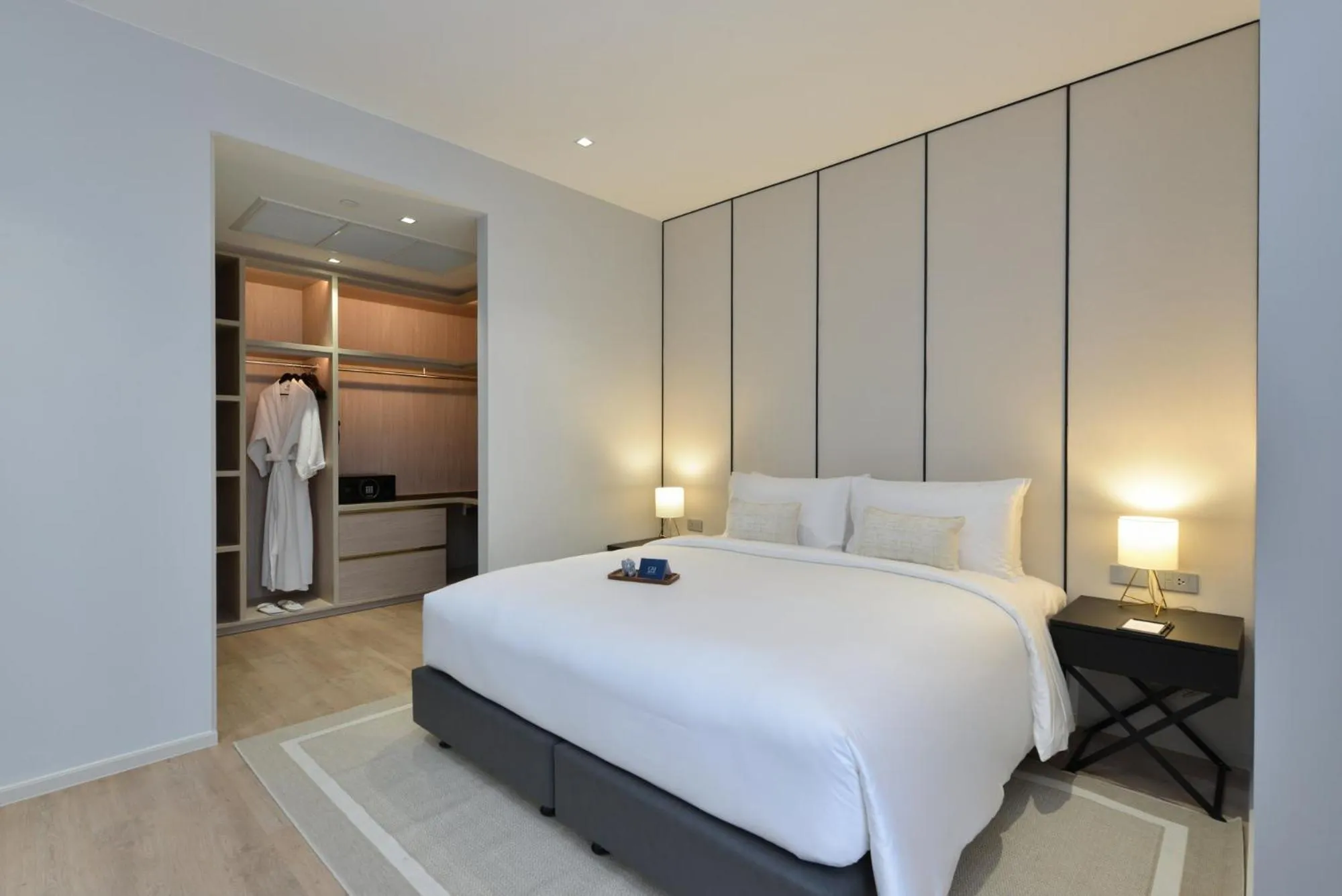 Bedroom, Bed in GM Estate Hotel and Executive Apartments, Bangkok Sukhumvit 20