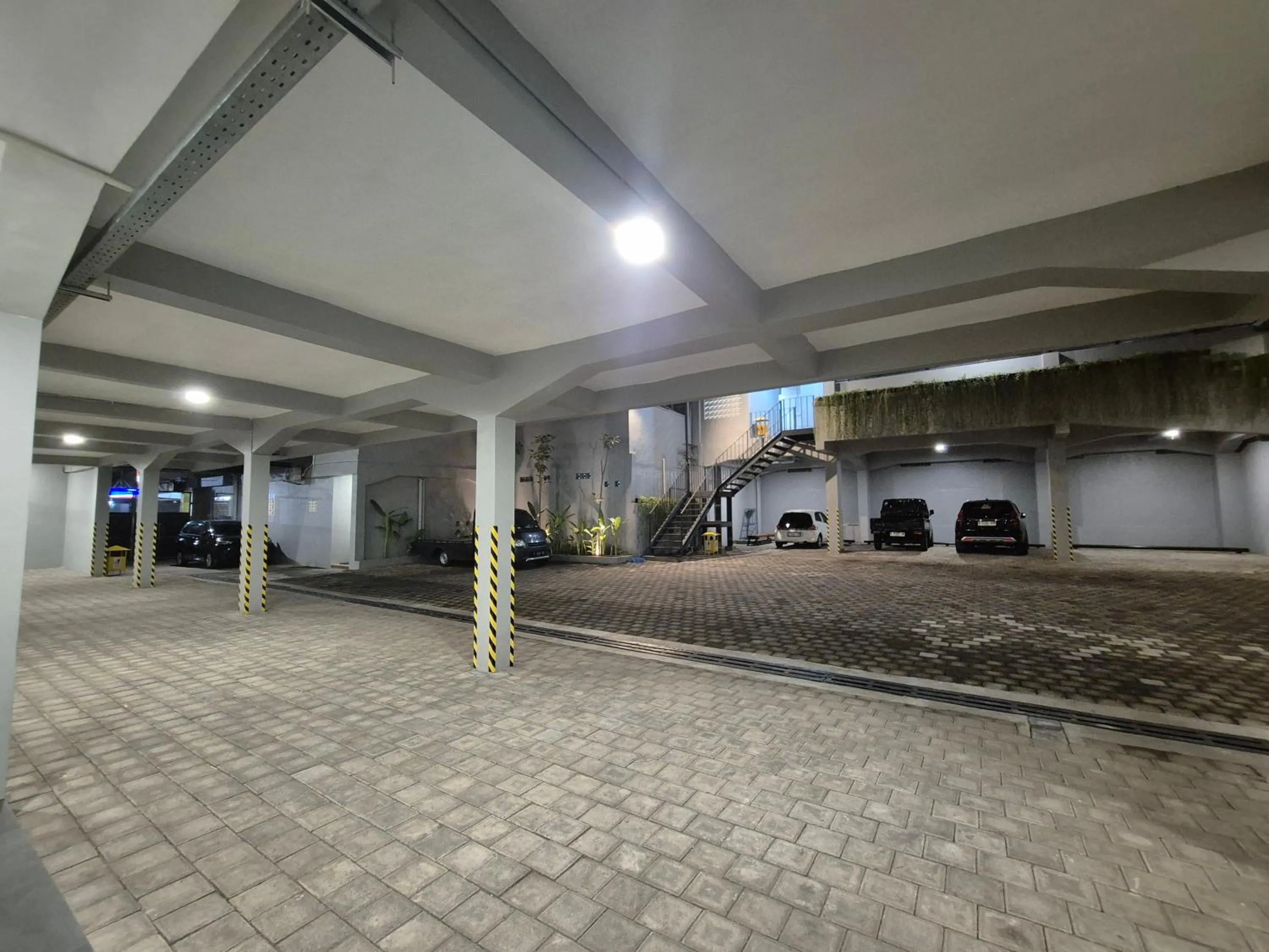 Parking in Hotel Anda