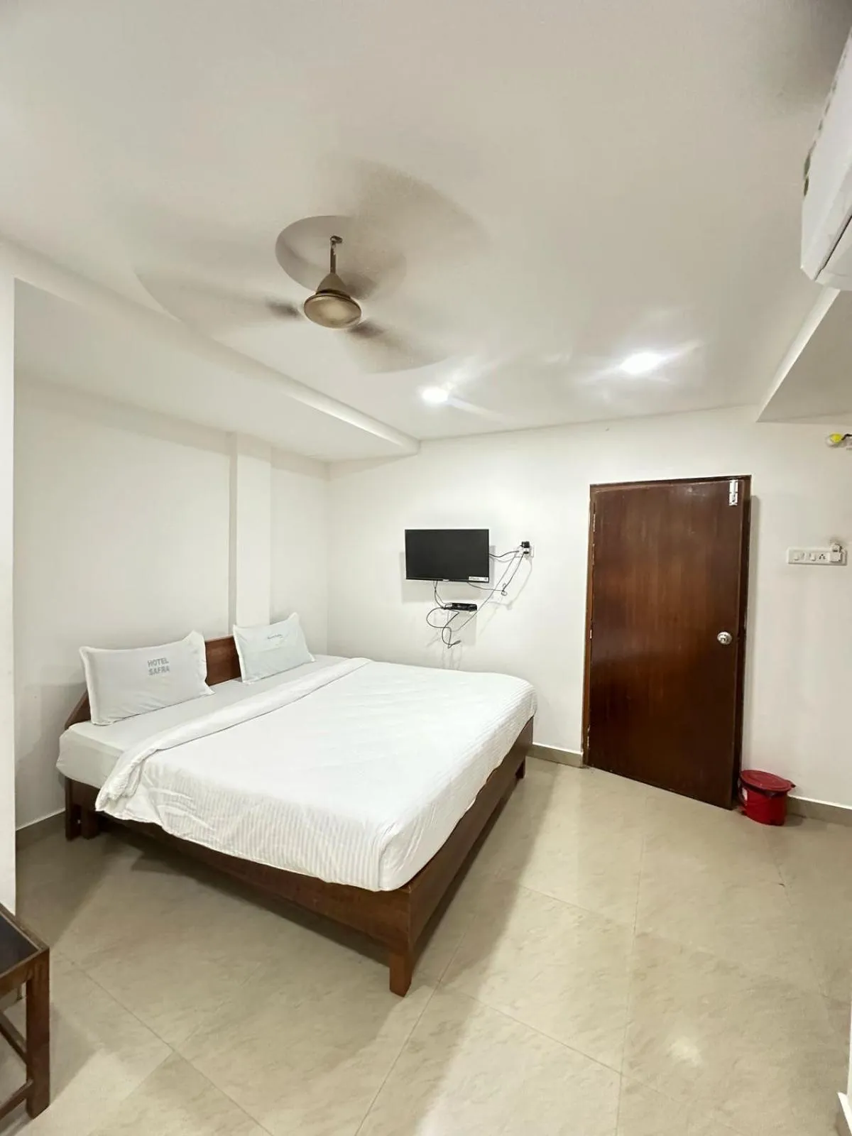 Bedroom, Bed in Hotel Safra