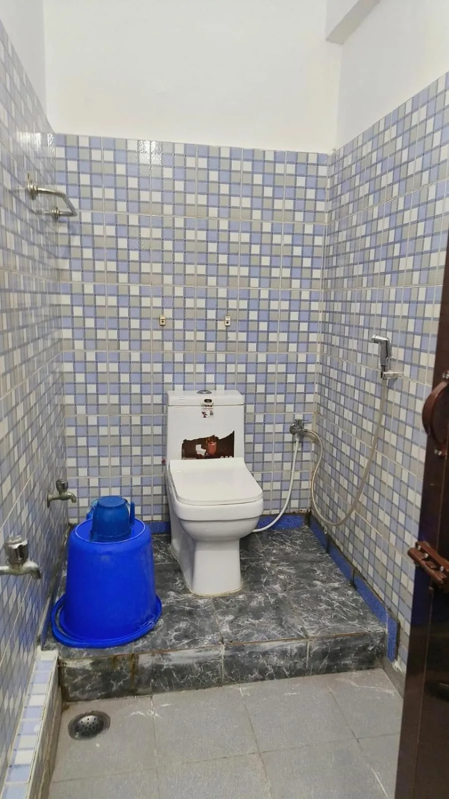 Bathroom in Hotel Safra