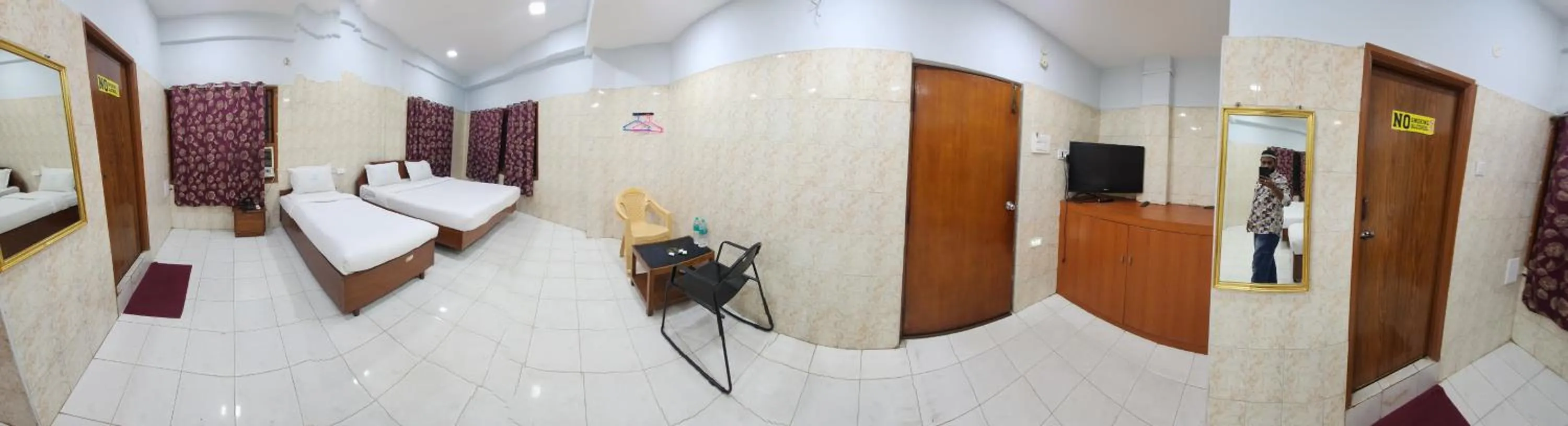 Bedroom in Hotel Safra