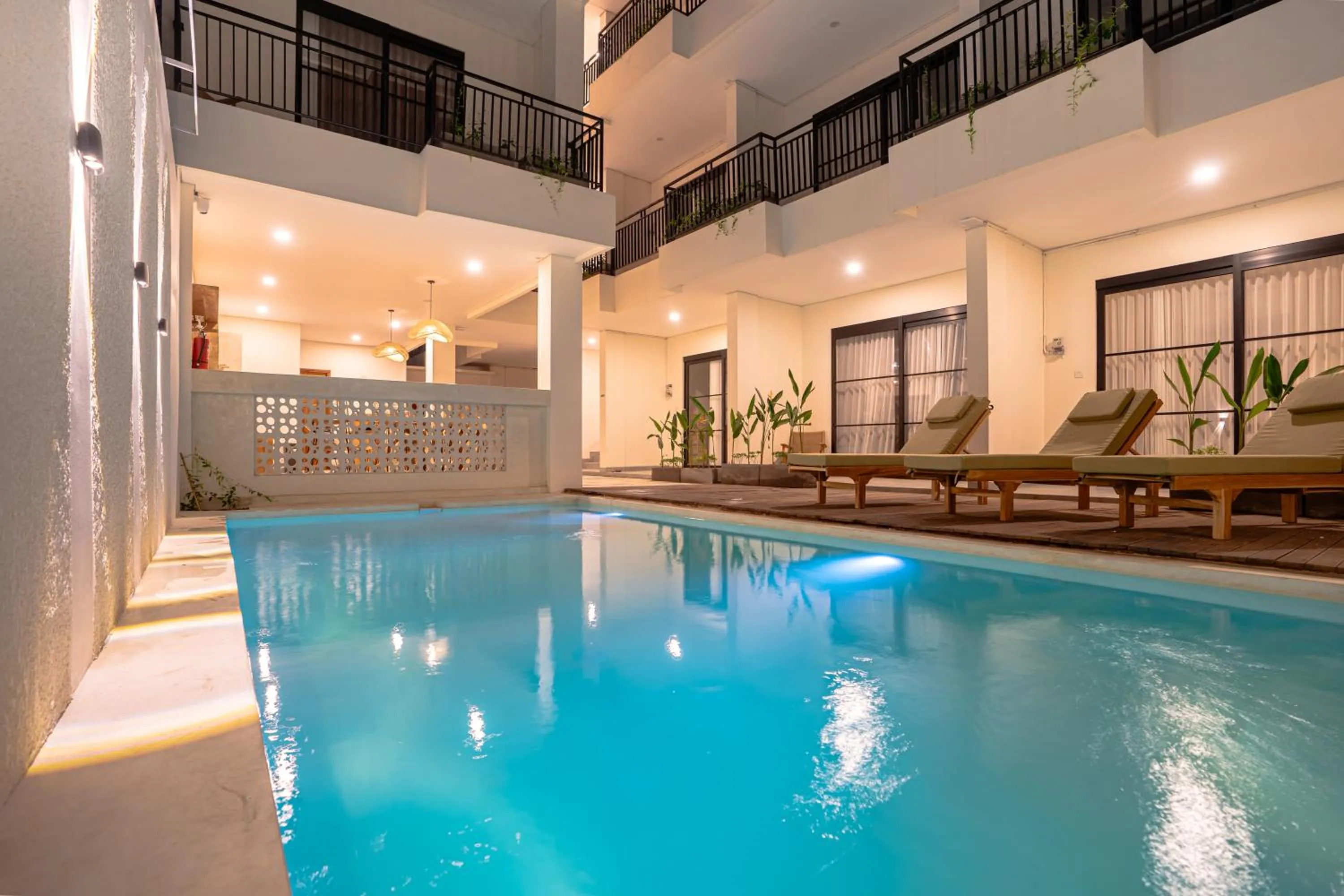 Swimming pool in Kelaya Guesthouse