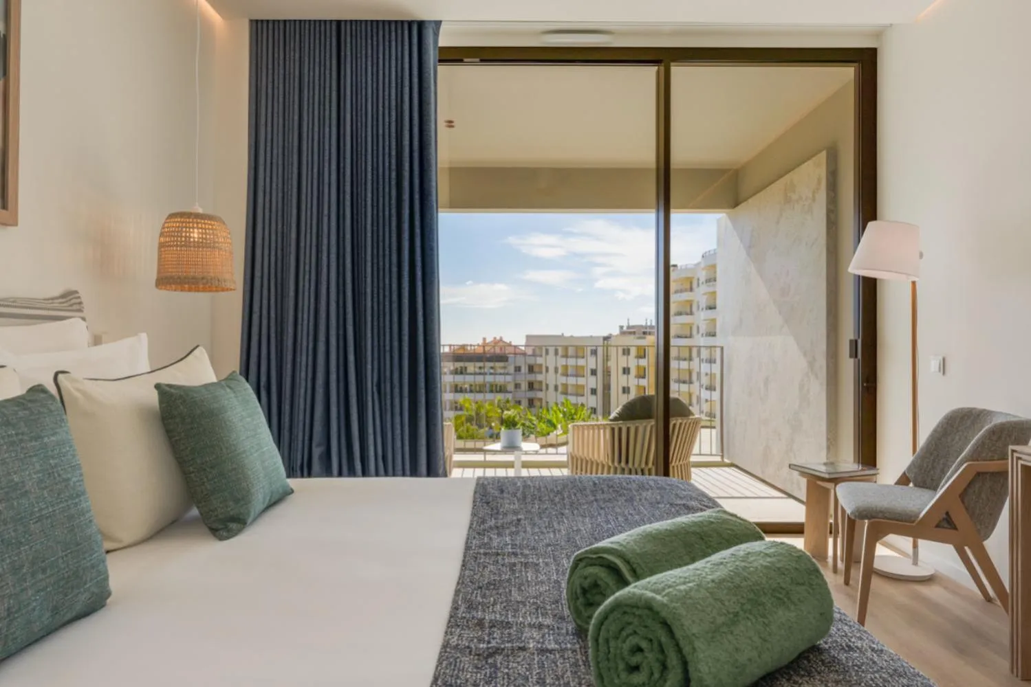 View (from property/room), Bed in The Editory Ocean Way Funchal