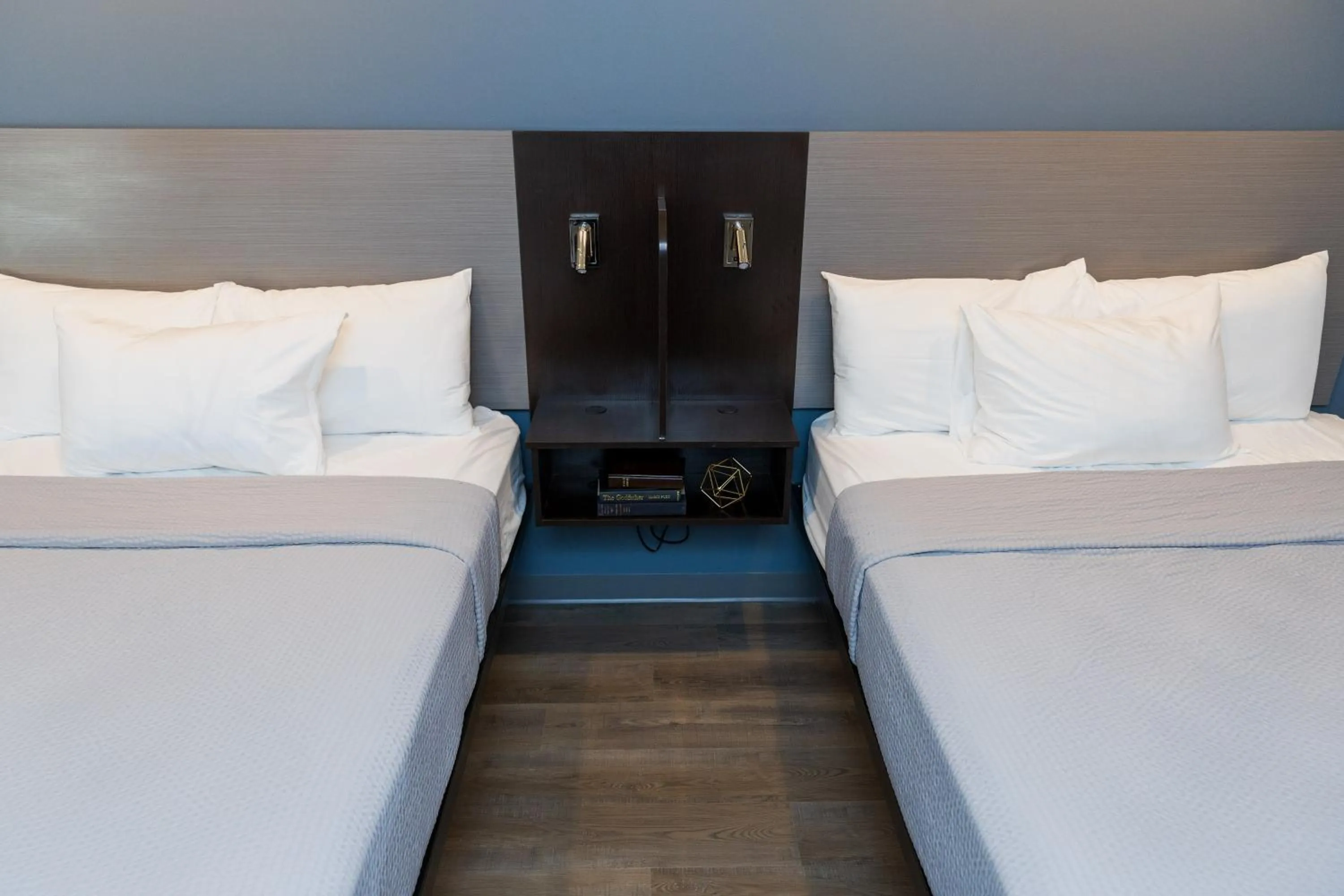 Bed in stayAPT Suites Lebanon-Nashville Area