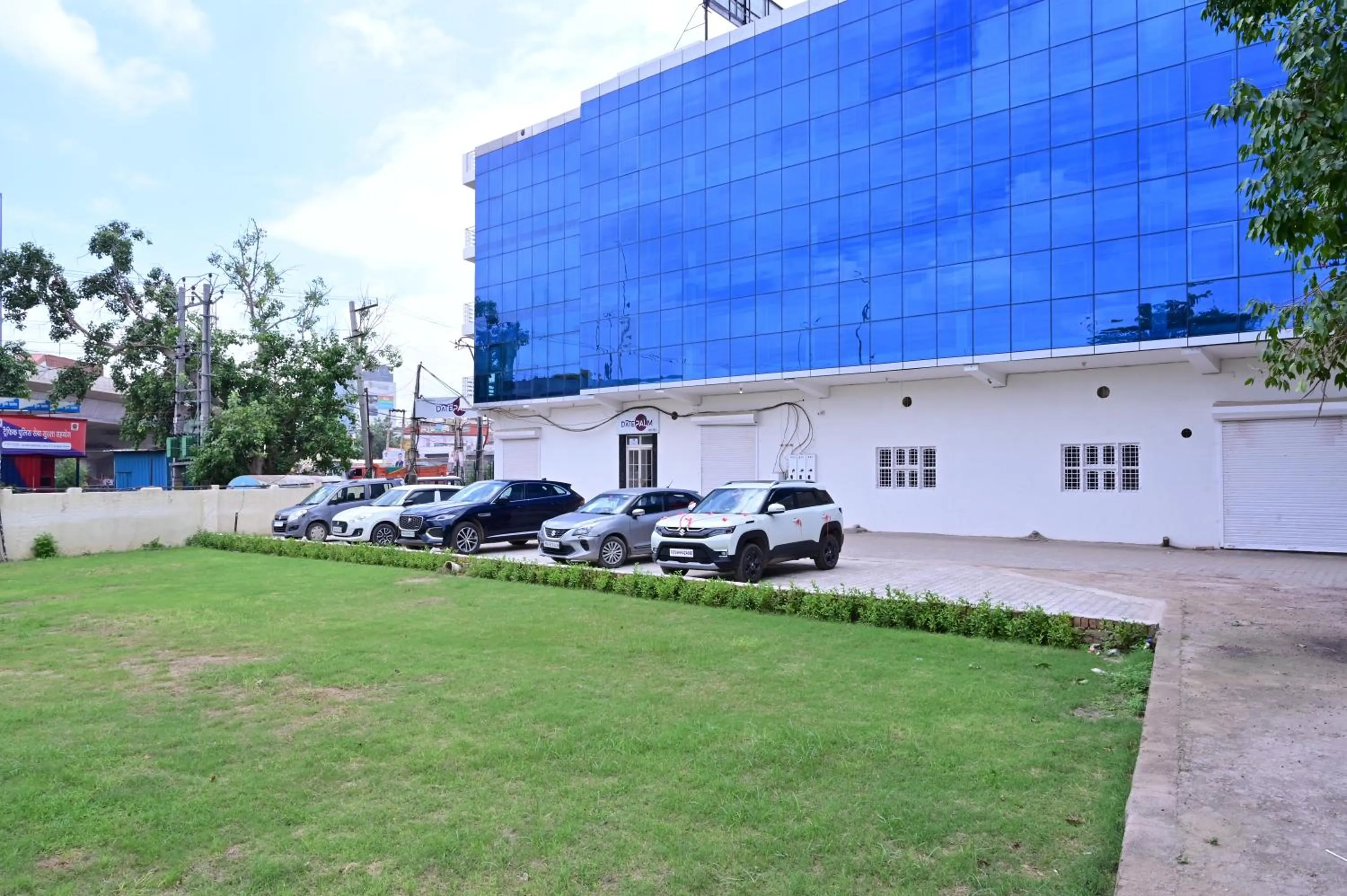 Property building in Date Palm Hotel