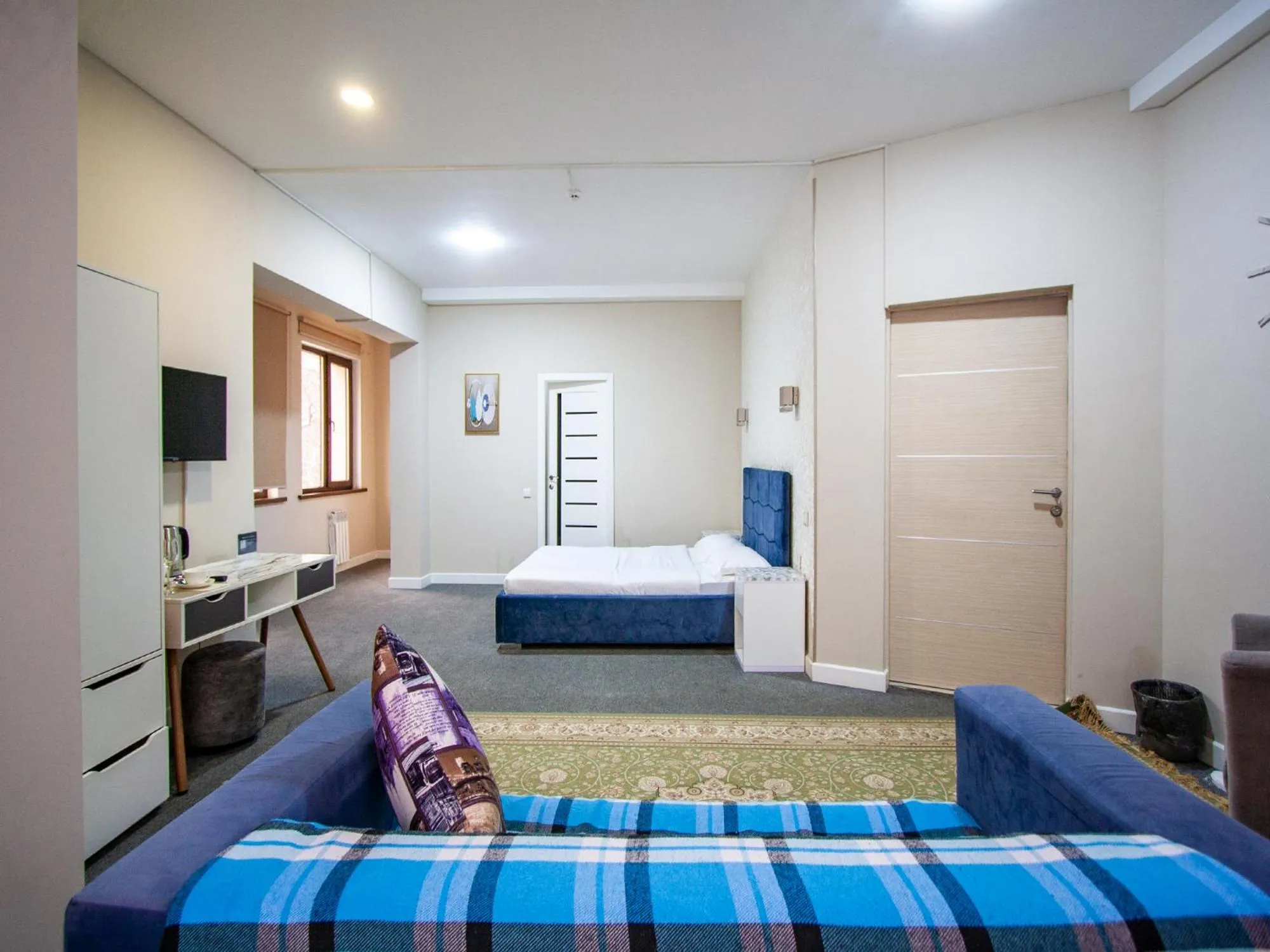 Bed in Hotel Montana