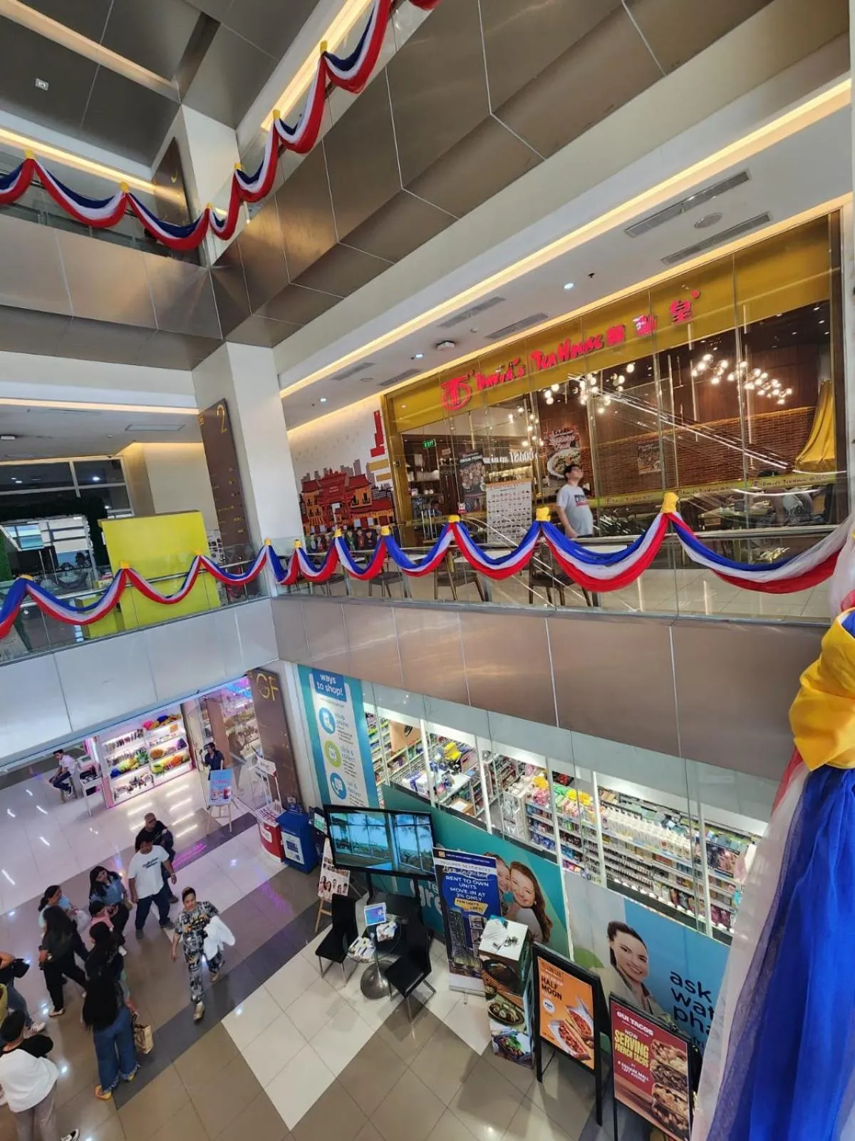 Nordic Rsquare Manila - with Pool Access