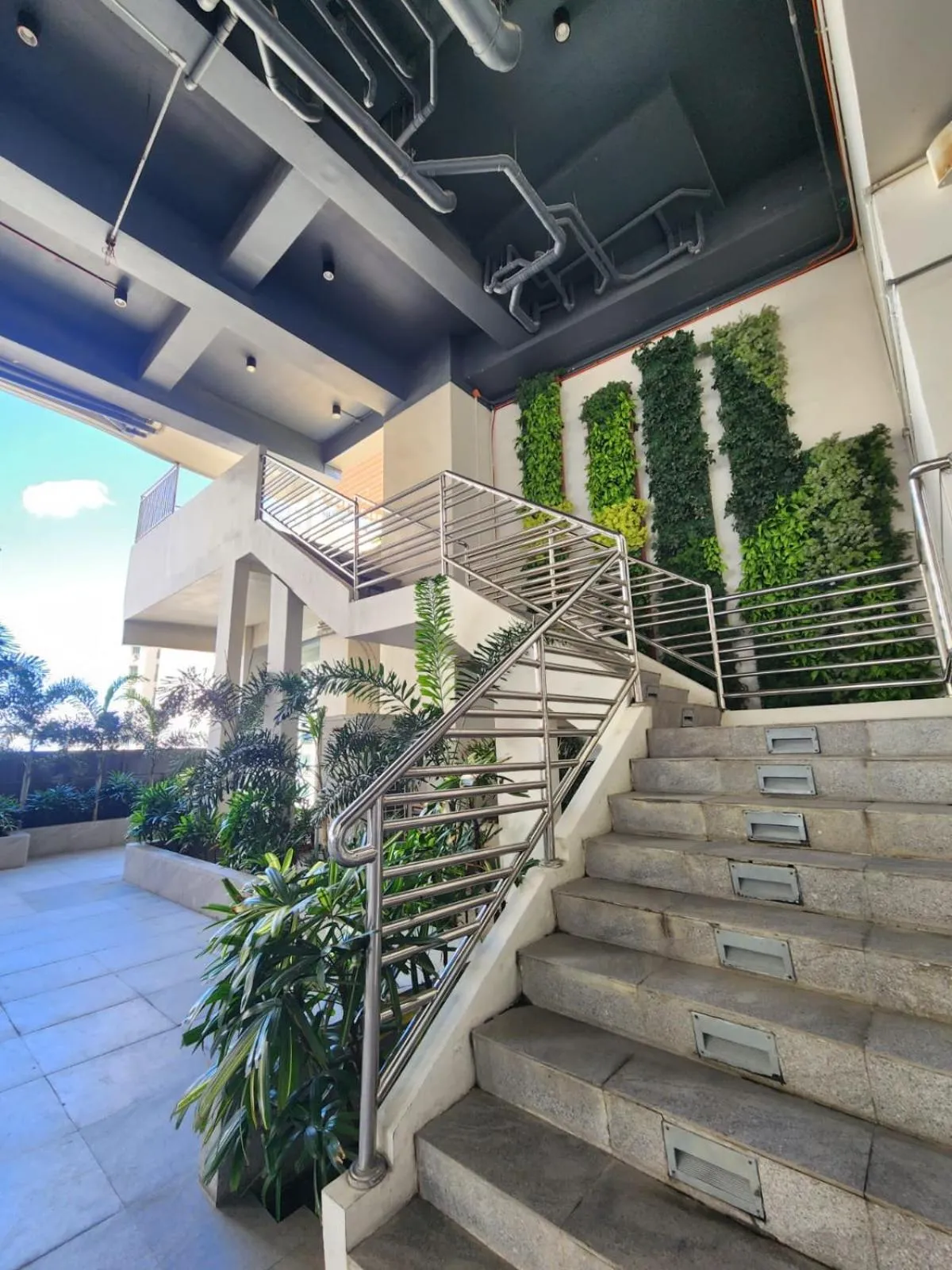 Nordic Rsquare Manila - with Pool Access