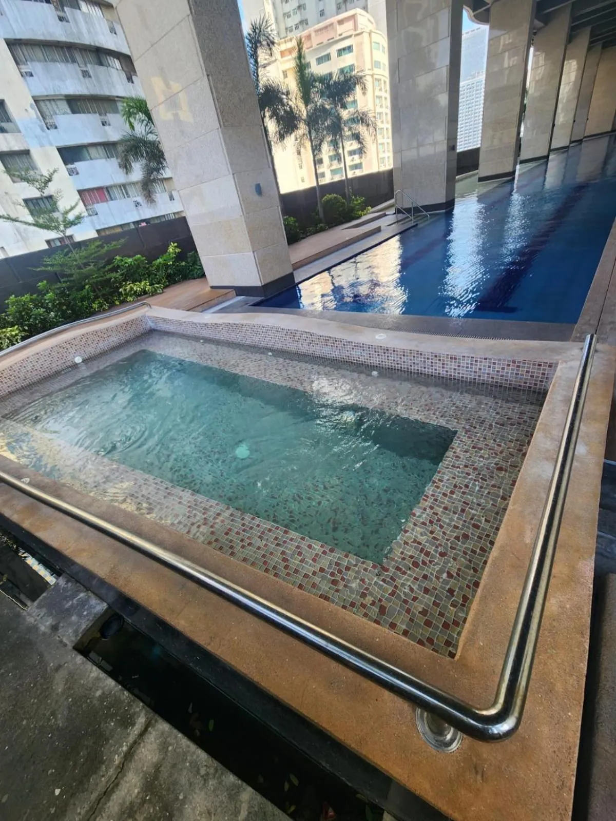 Nordic Rsquare Manila - with Pool Access