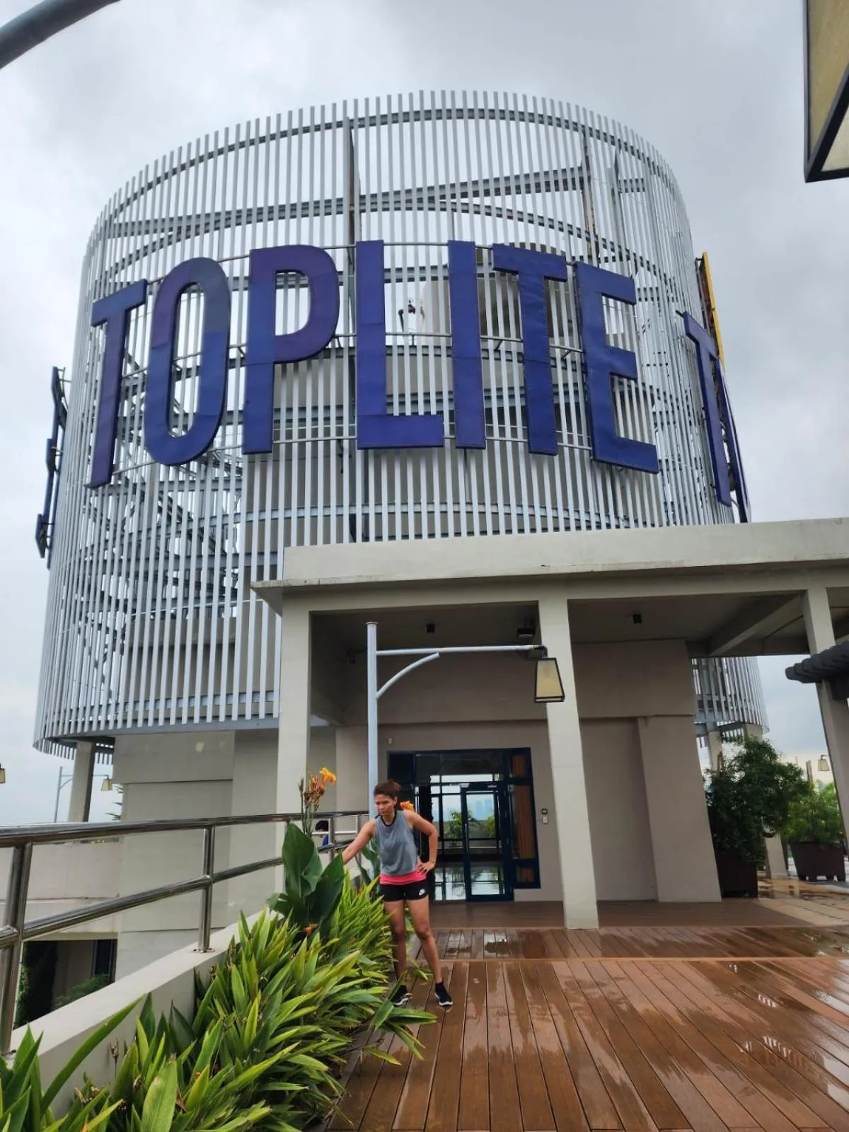 Nordic Rsquare Manila - with Pool Access