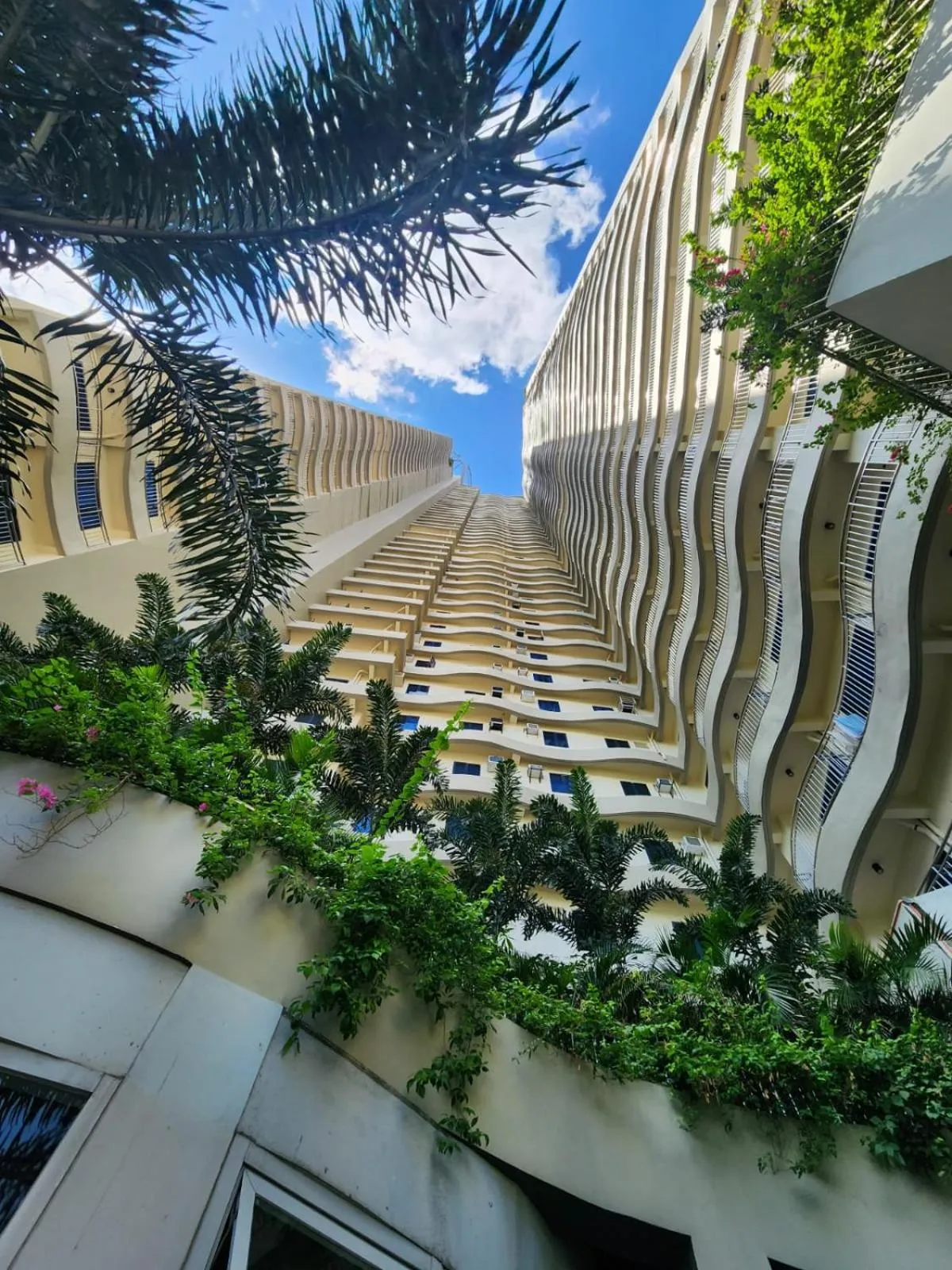 Nordic Rsquare Manila - with Pool Access