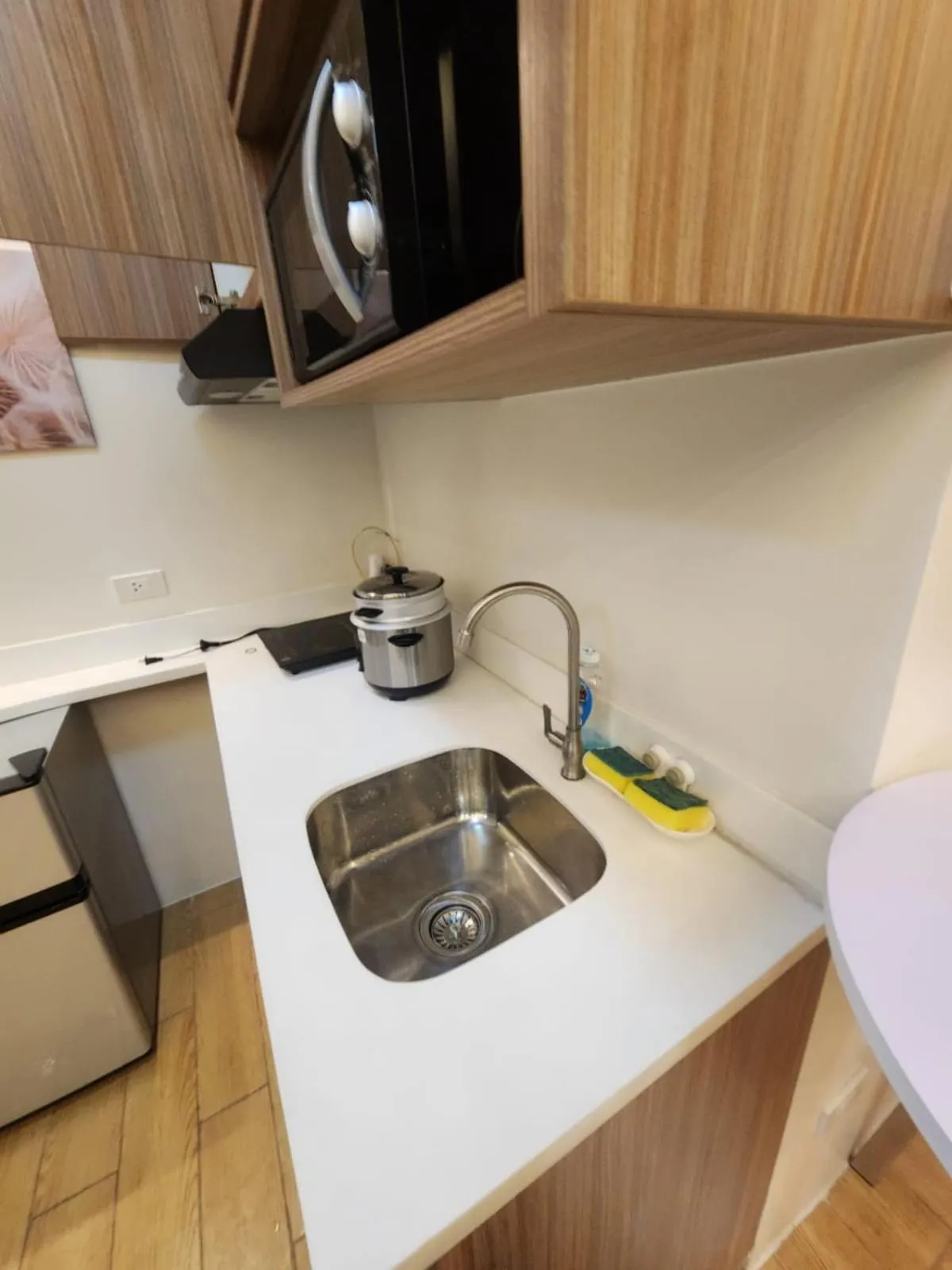 Nordic Rsquare Manila - with Pool Access