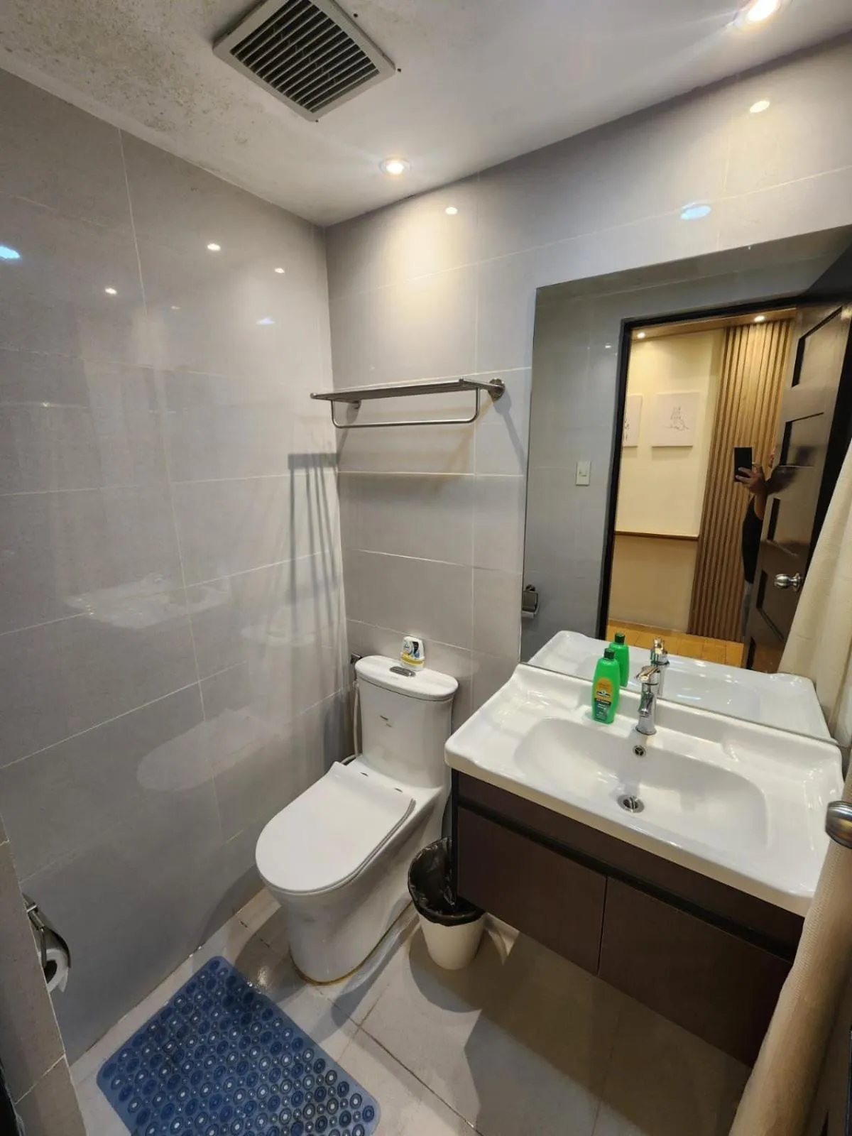 Nordic Rsquare Manila - with Pool Access