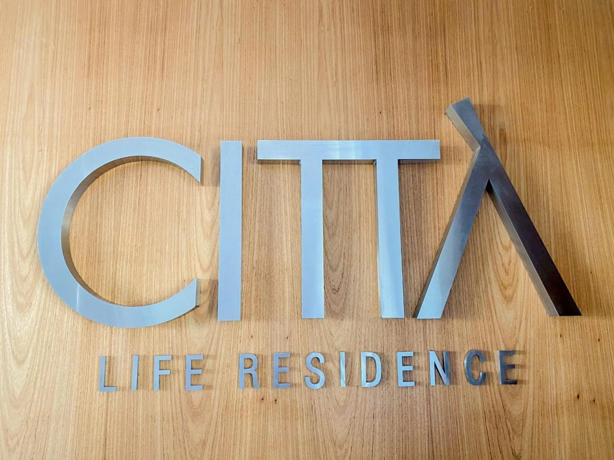 Jurere Perfeição em cada Detalhe com Linda Piscina