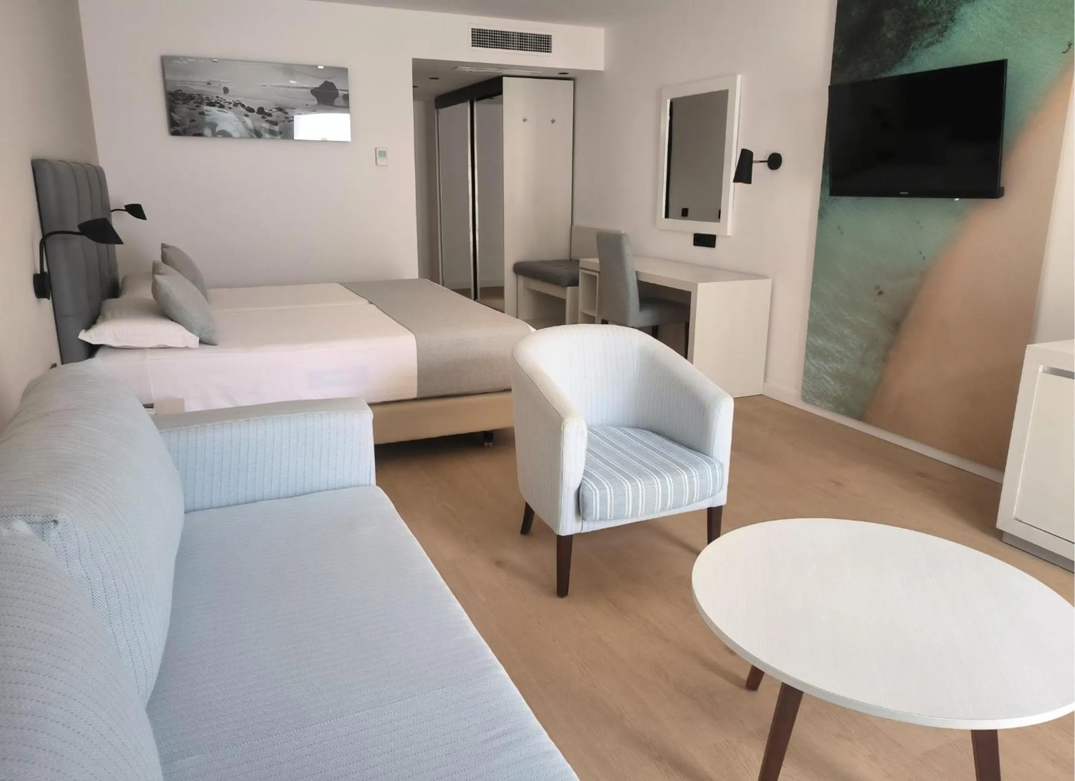 Photo of the whole room, Bed in Hotel Las Costas