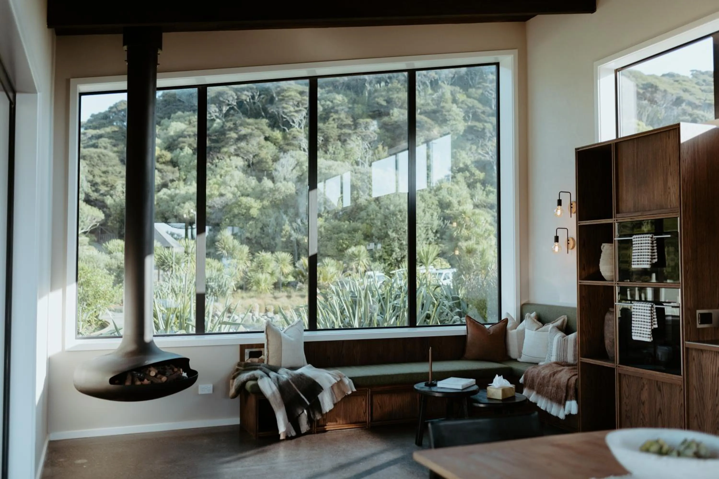 Restaurant/places to eat in Te Whaanga Retreat & Spa