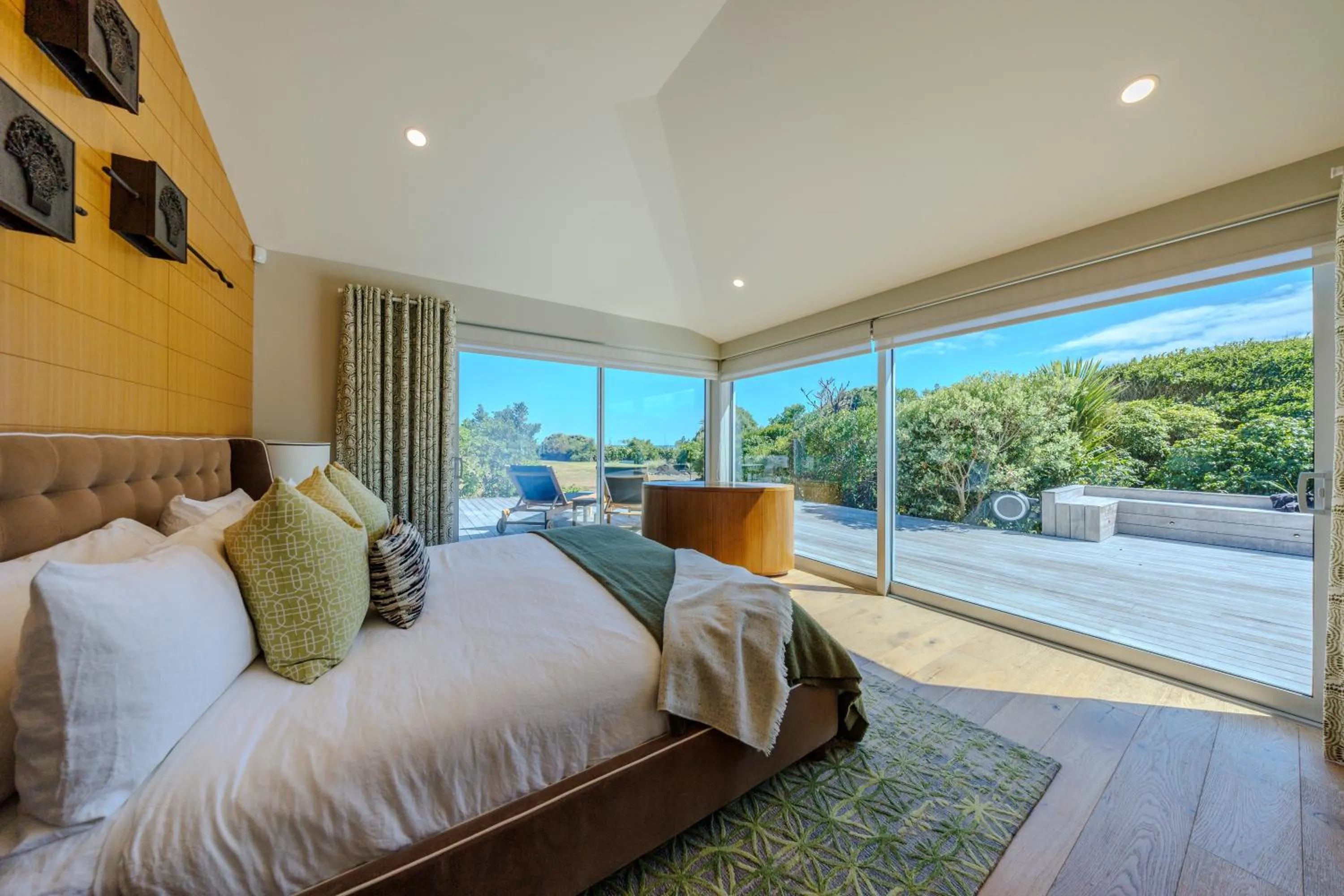 Bed in Te Whaanga Retreat & Spa