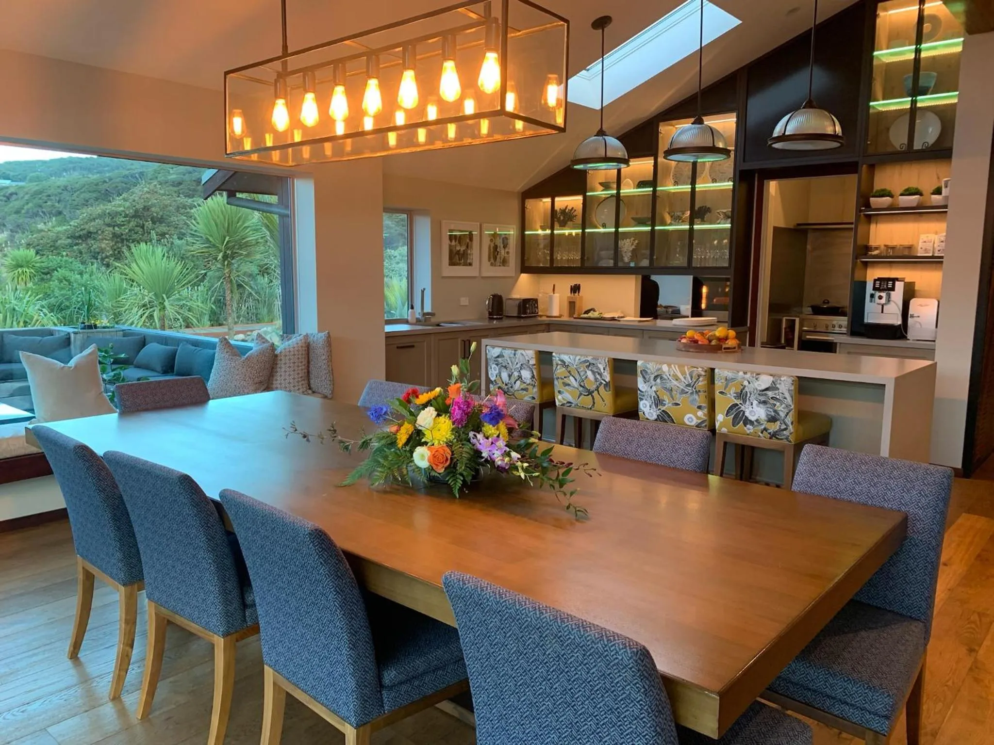 Kitchen or kitchenette in Te Whaanga Retreat & Spa