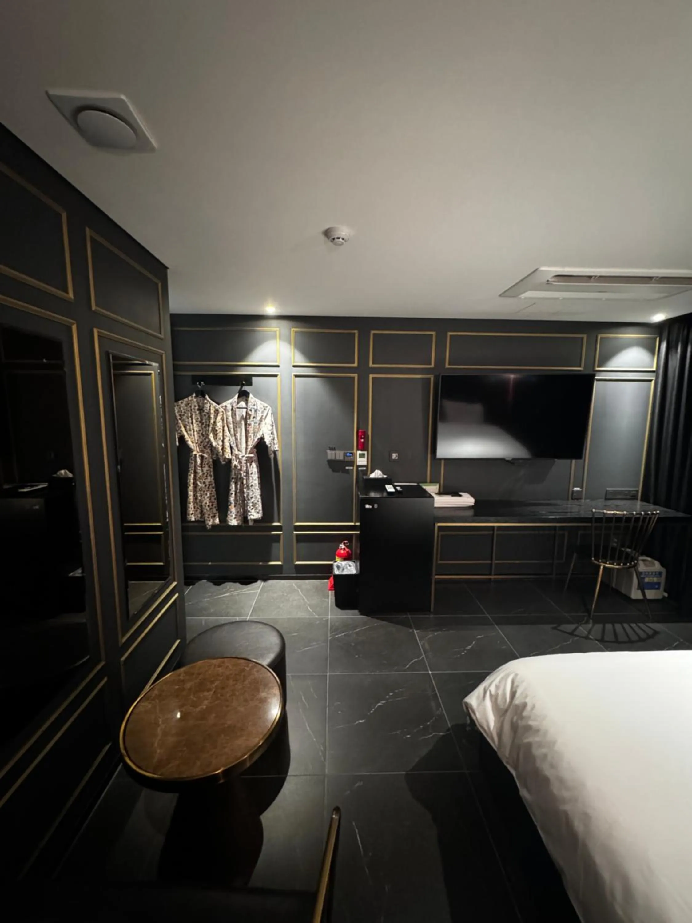 Decorative detail, Bed in Lesign Hotel