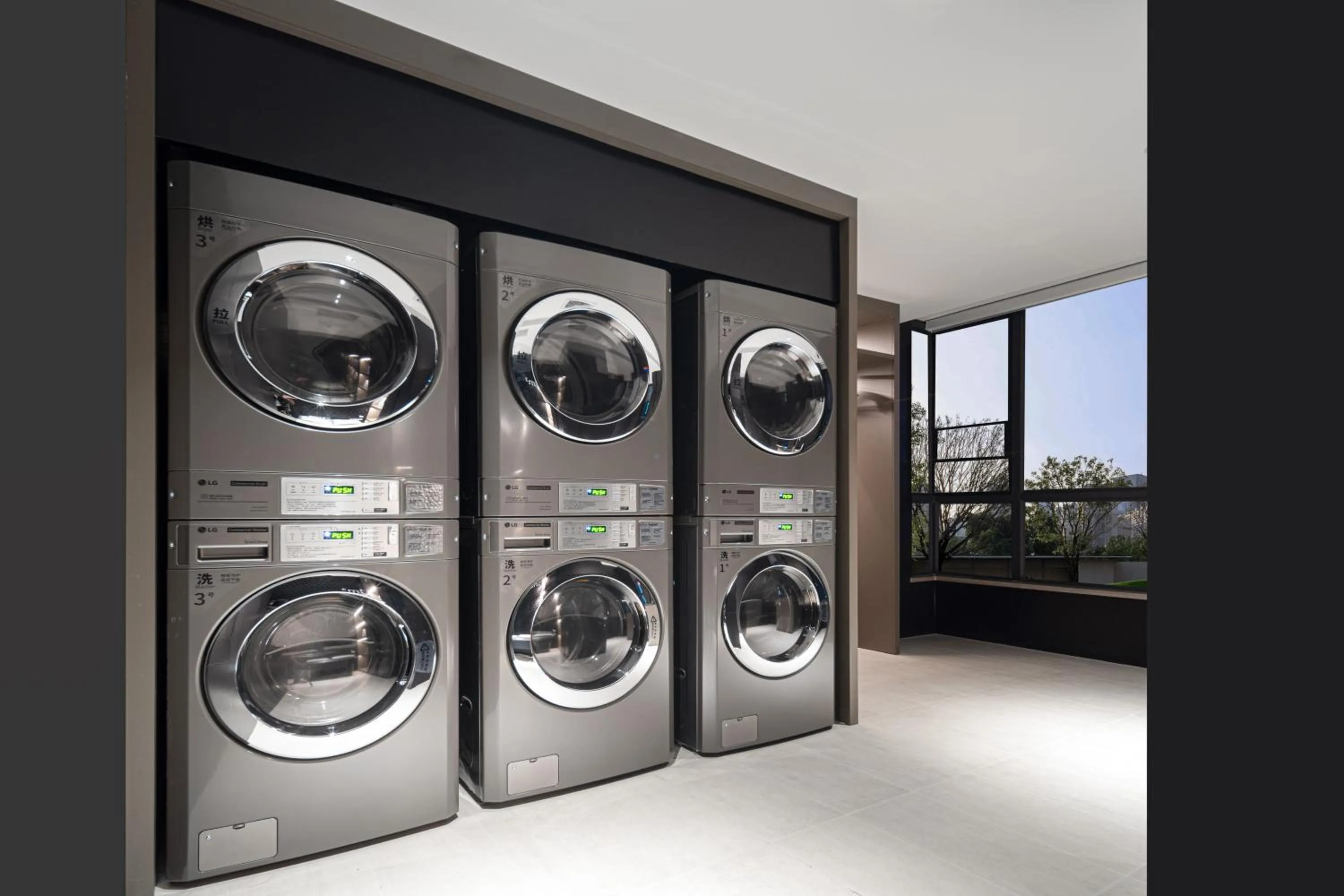 Atour Light Hotel Dongguan Songshan Lake University Town