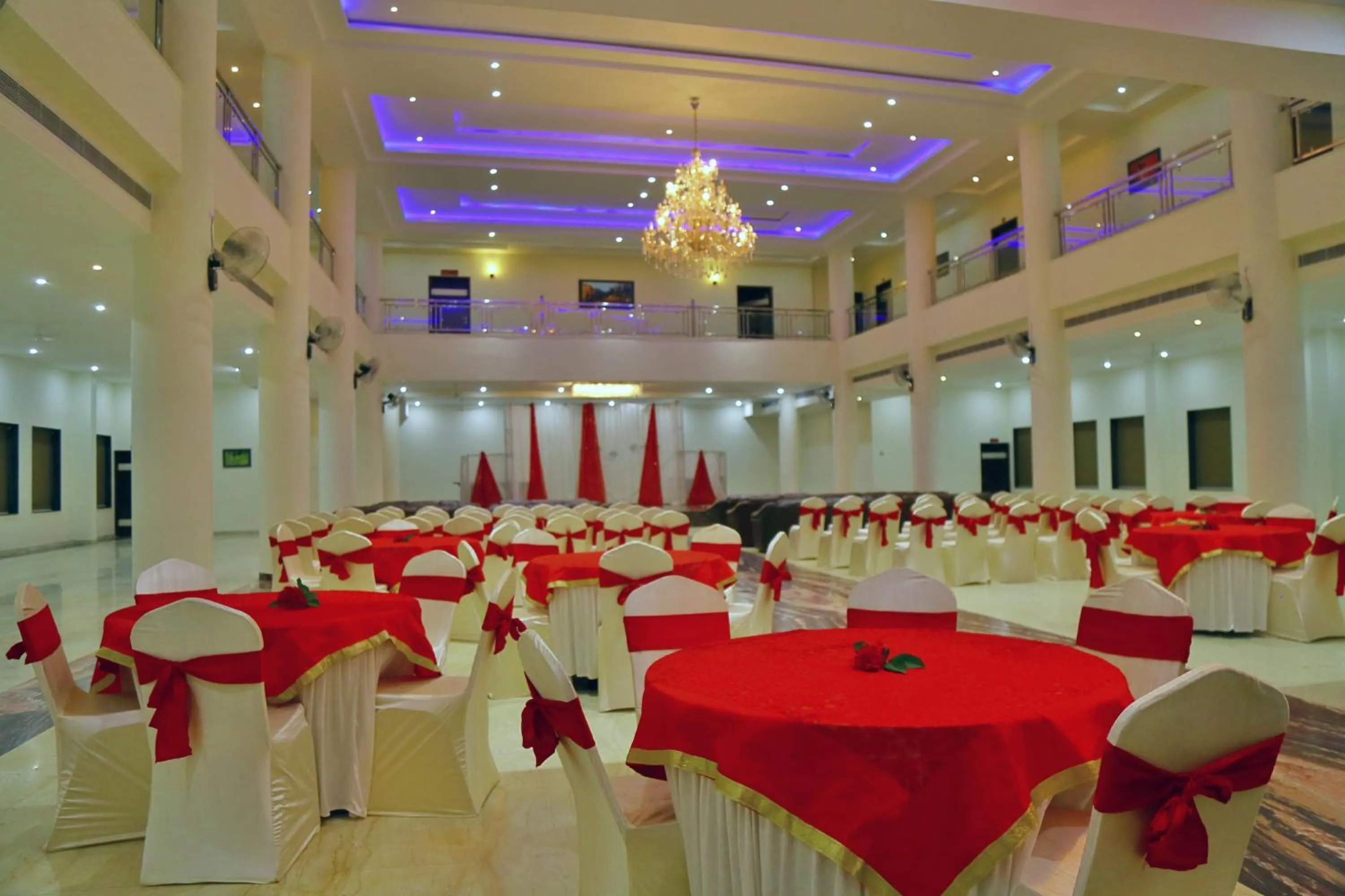wedding in Rubystone Shiv Vilas Palace