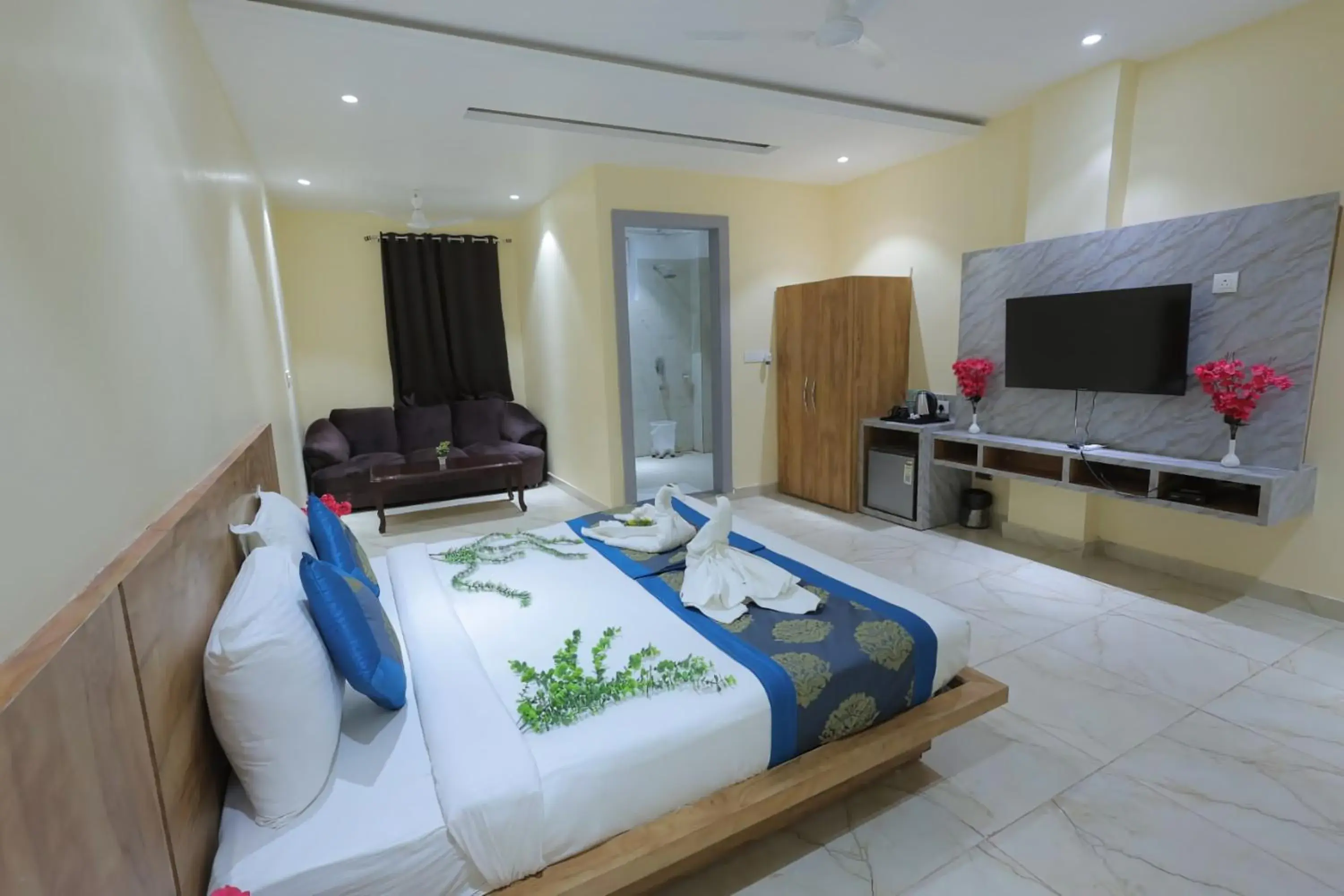 Executive Suite in Rubystone Shiv Vilas Palace Executive Suite in Rubystone Shiv Vilas Palace