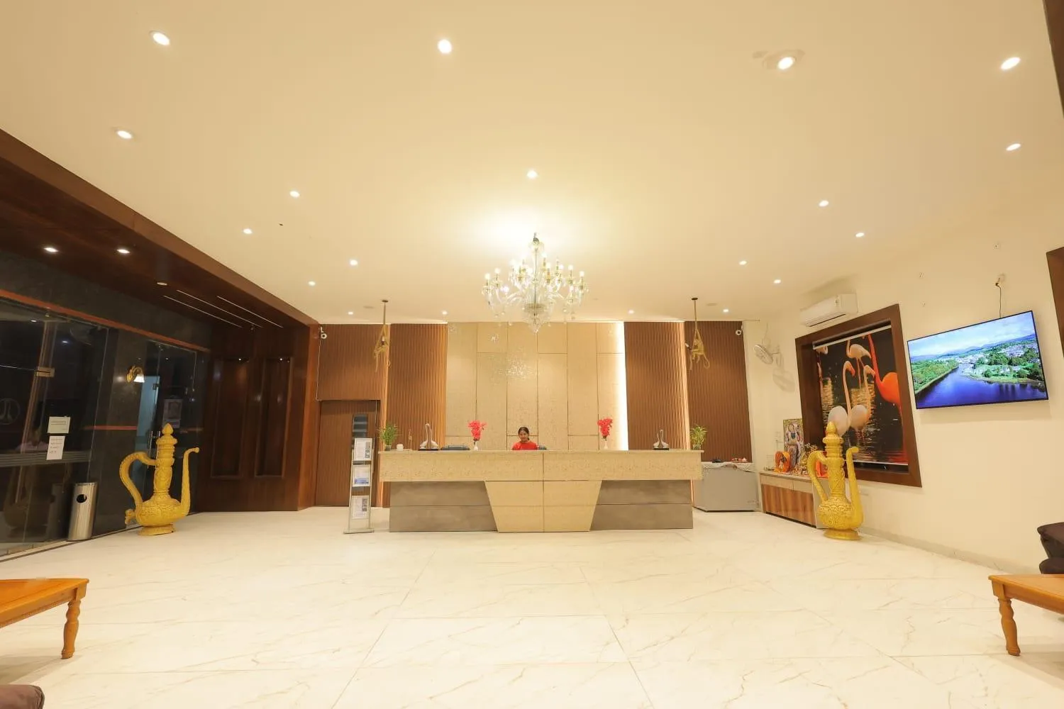 Lobby or reception in Rubystone Shiv Vilas Palace