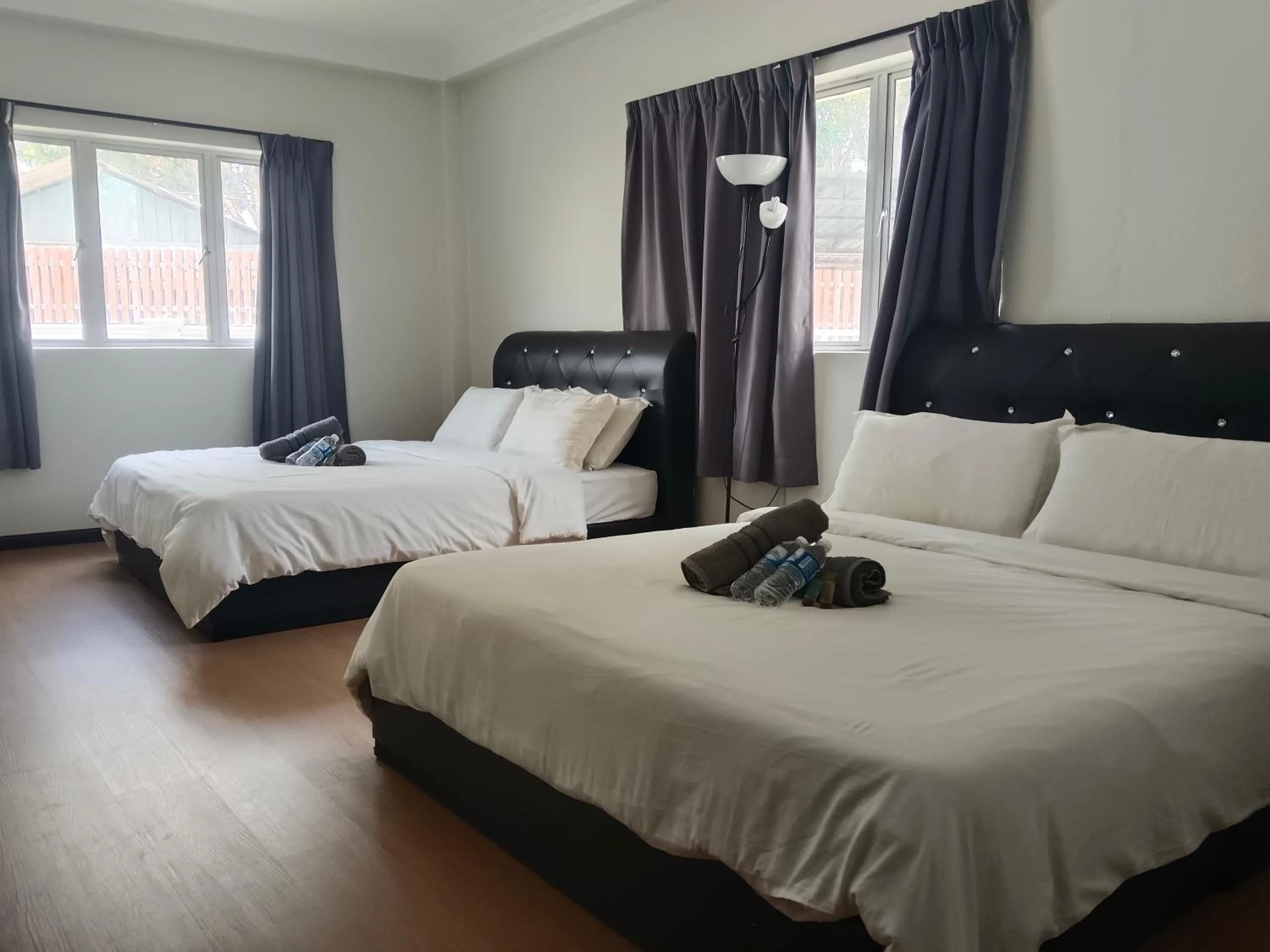 Bedroom, Bed in 69 Hotel