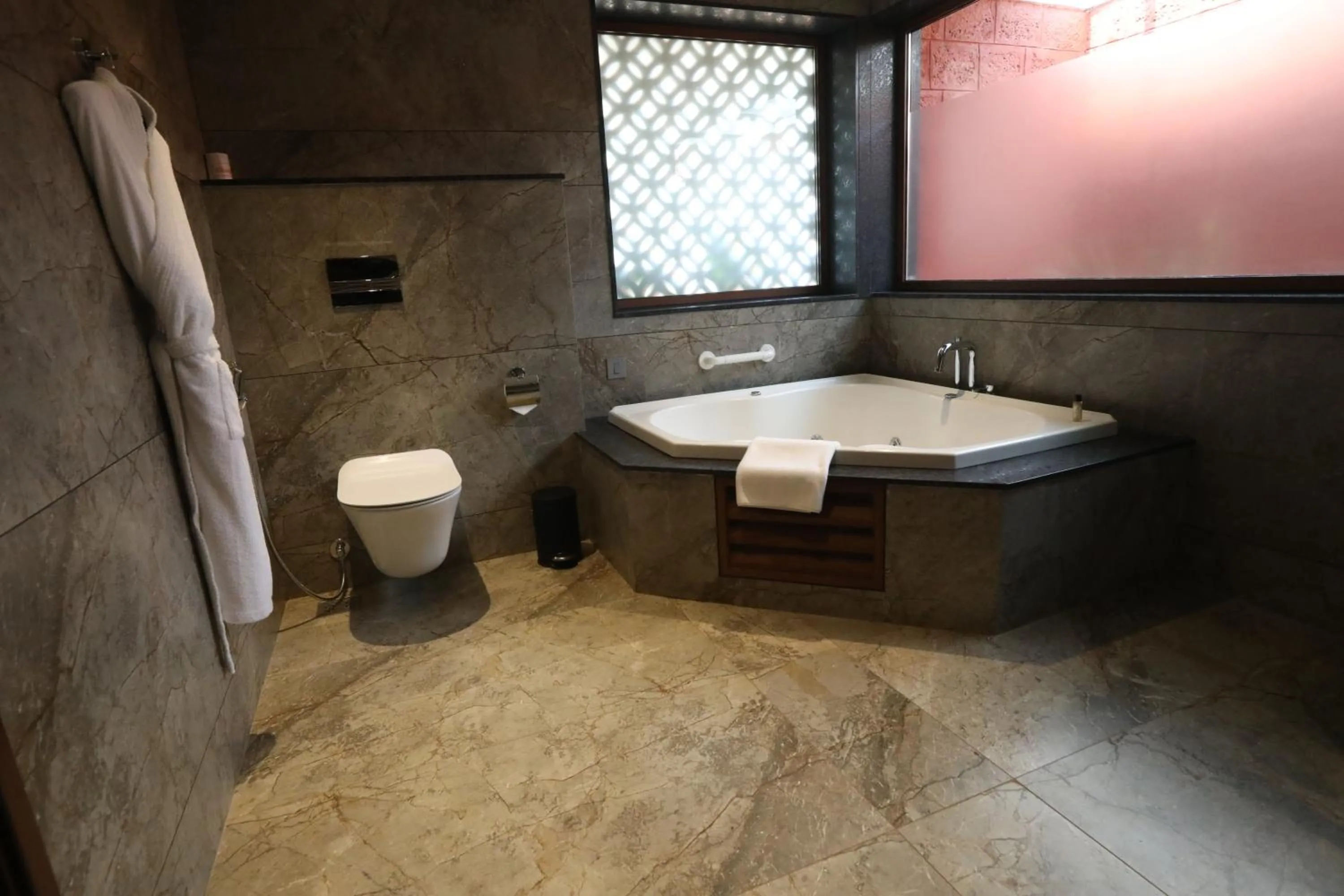 Hot Tub in Gateway Bekal