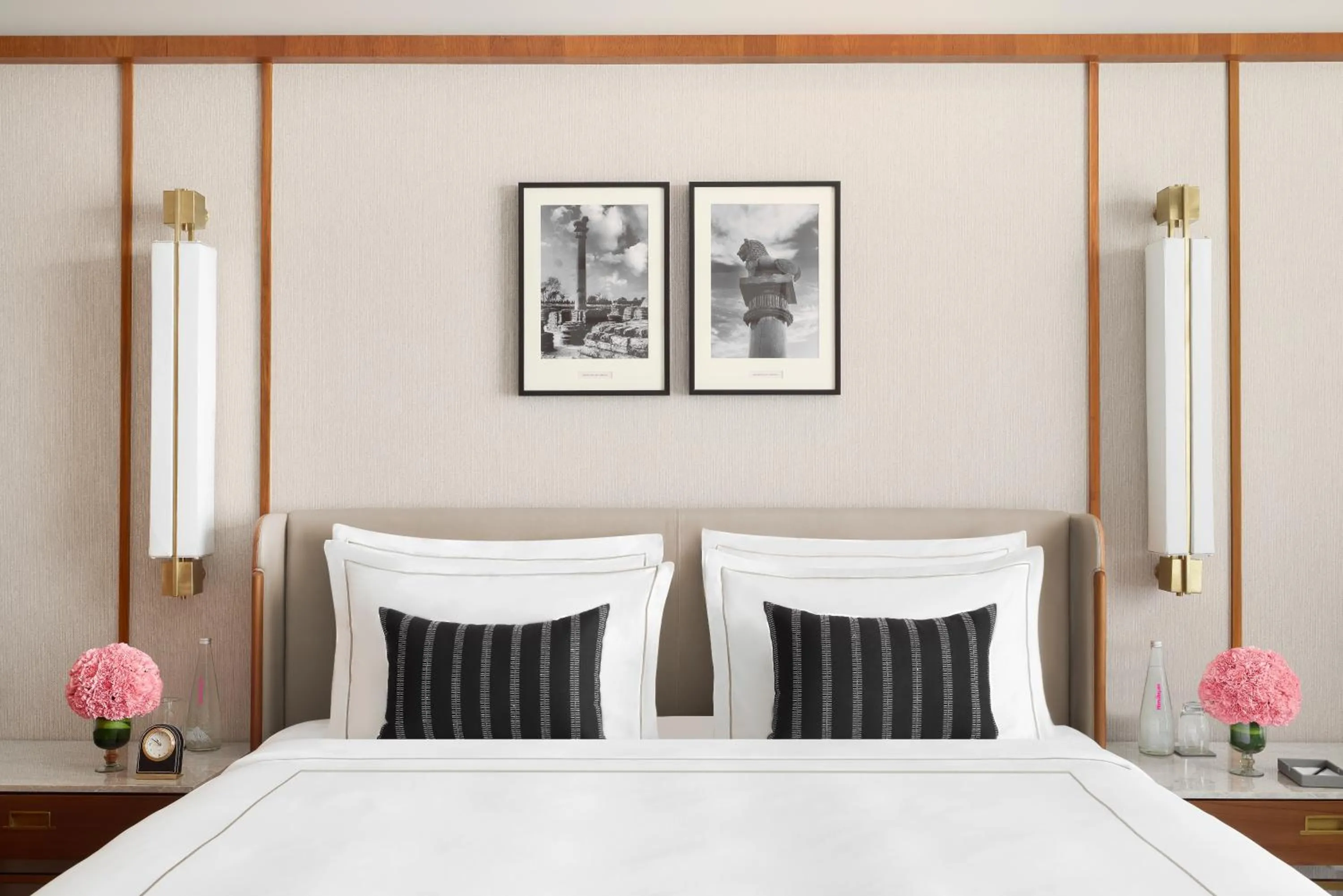 Bed in Taj City Centre, Patna