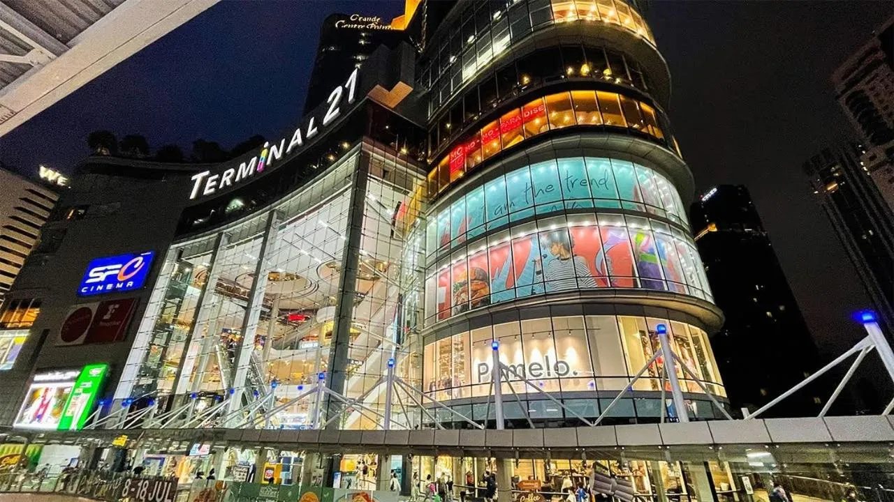 Nearby landmark in Winston Hotel