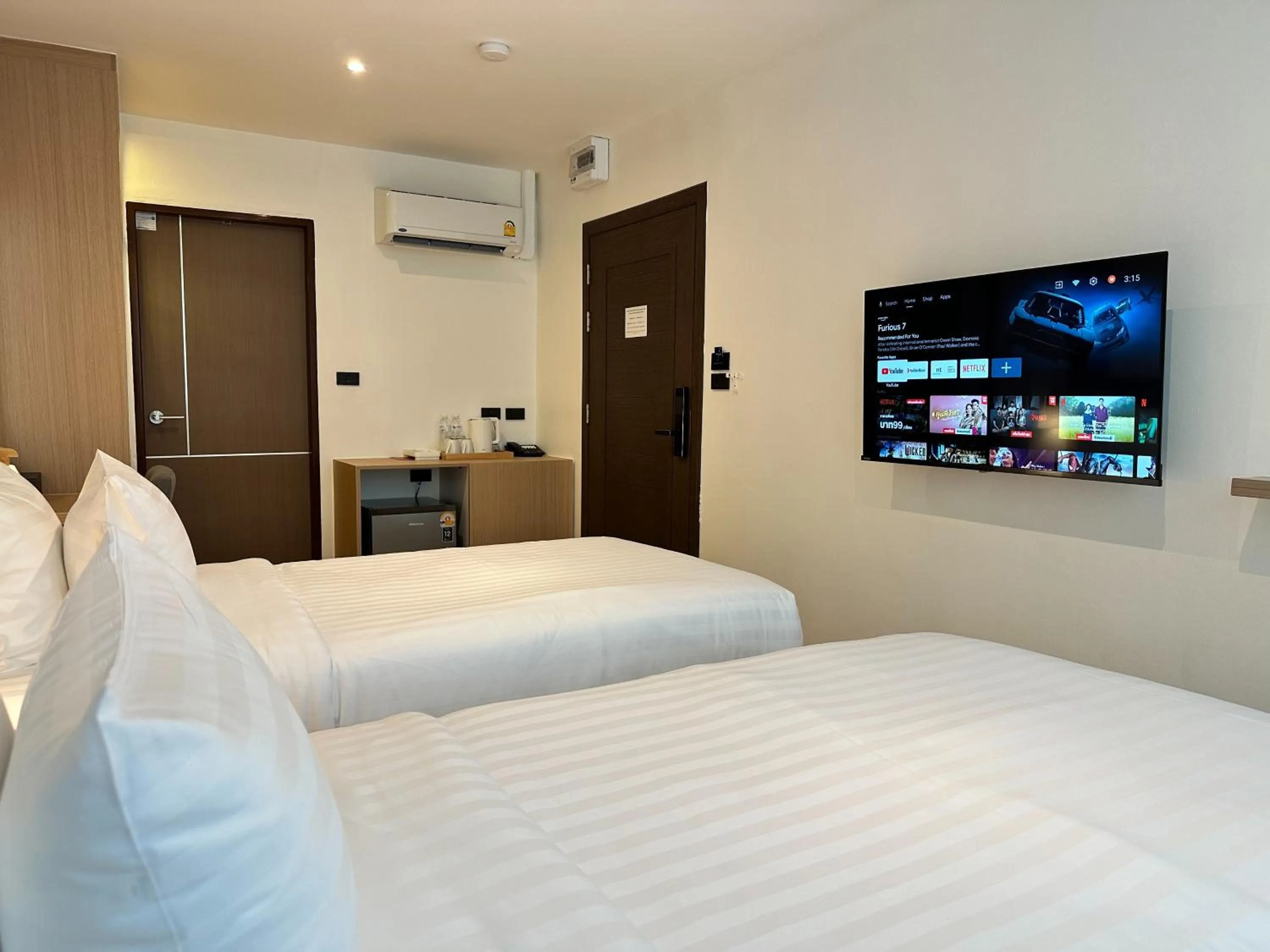 Bed in Winston Hotel