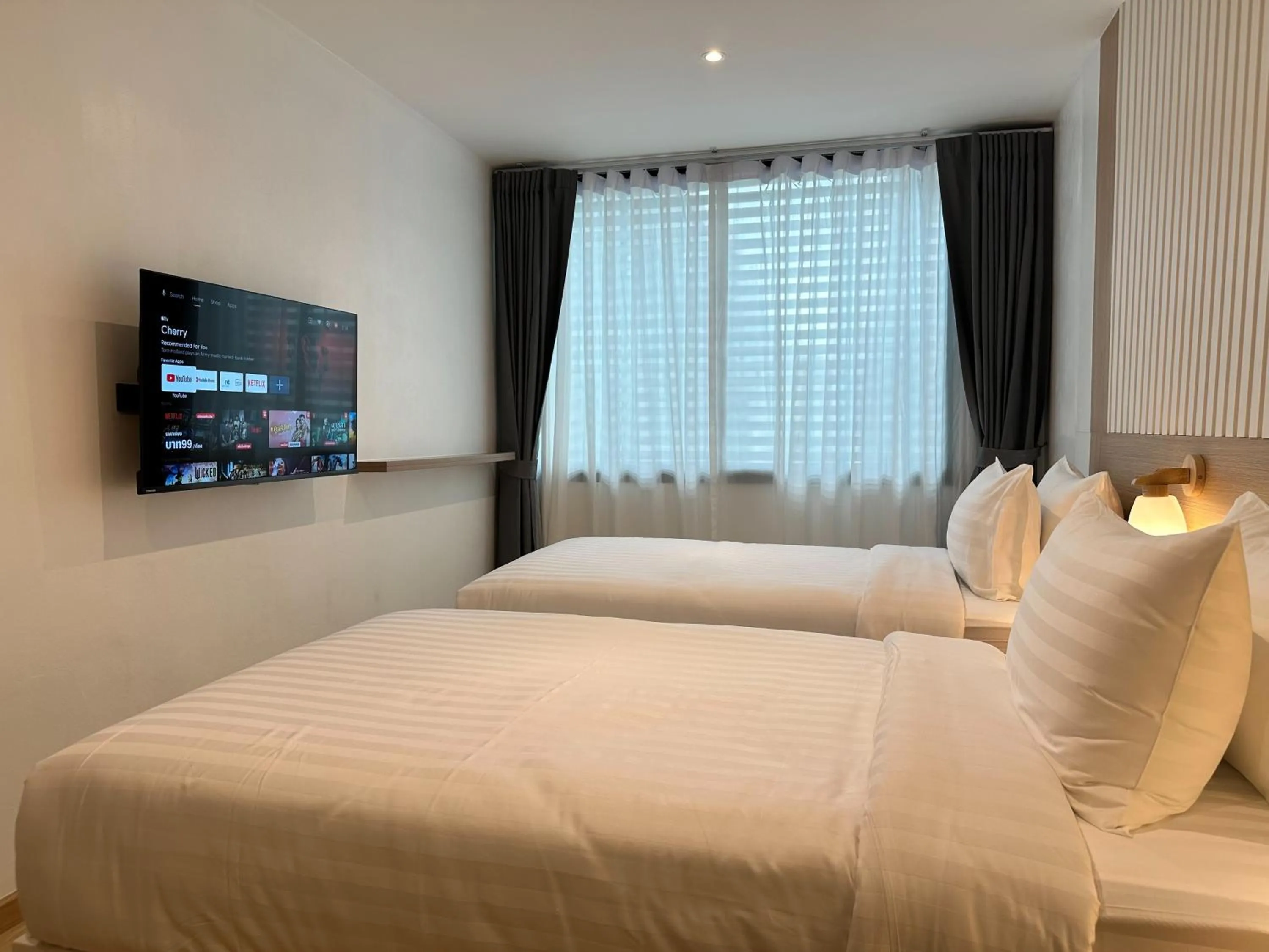 Bed in Winston Hotel