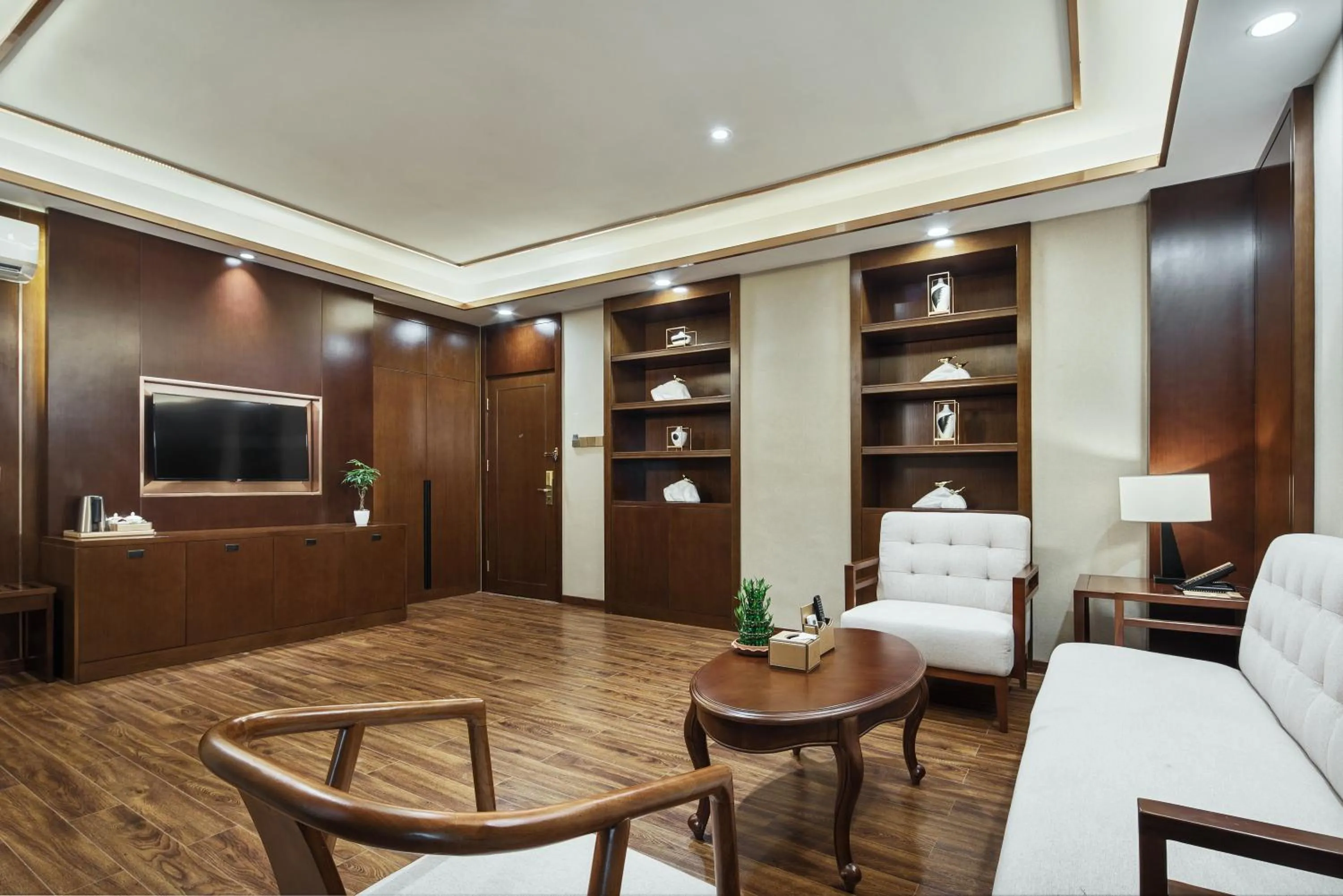 Rose Garden International Hotel