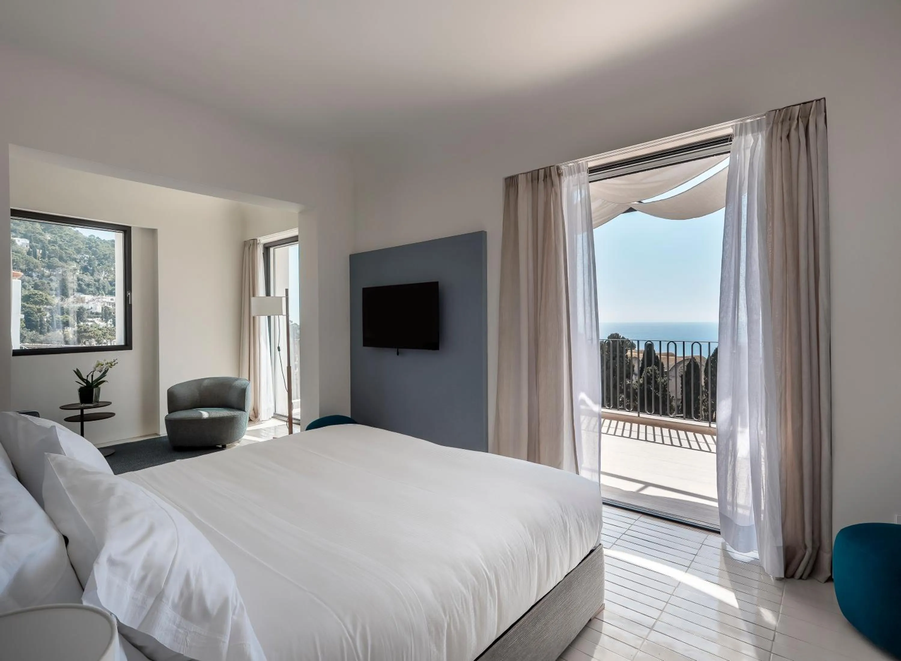 Bedroom, Bed in Villa Certosa