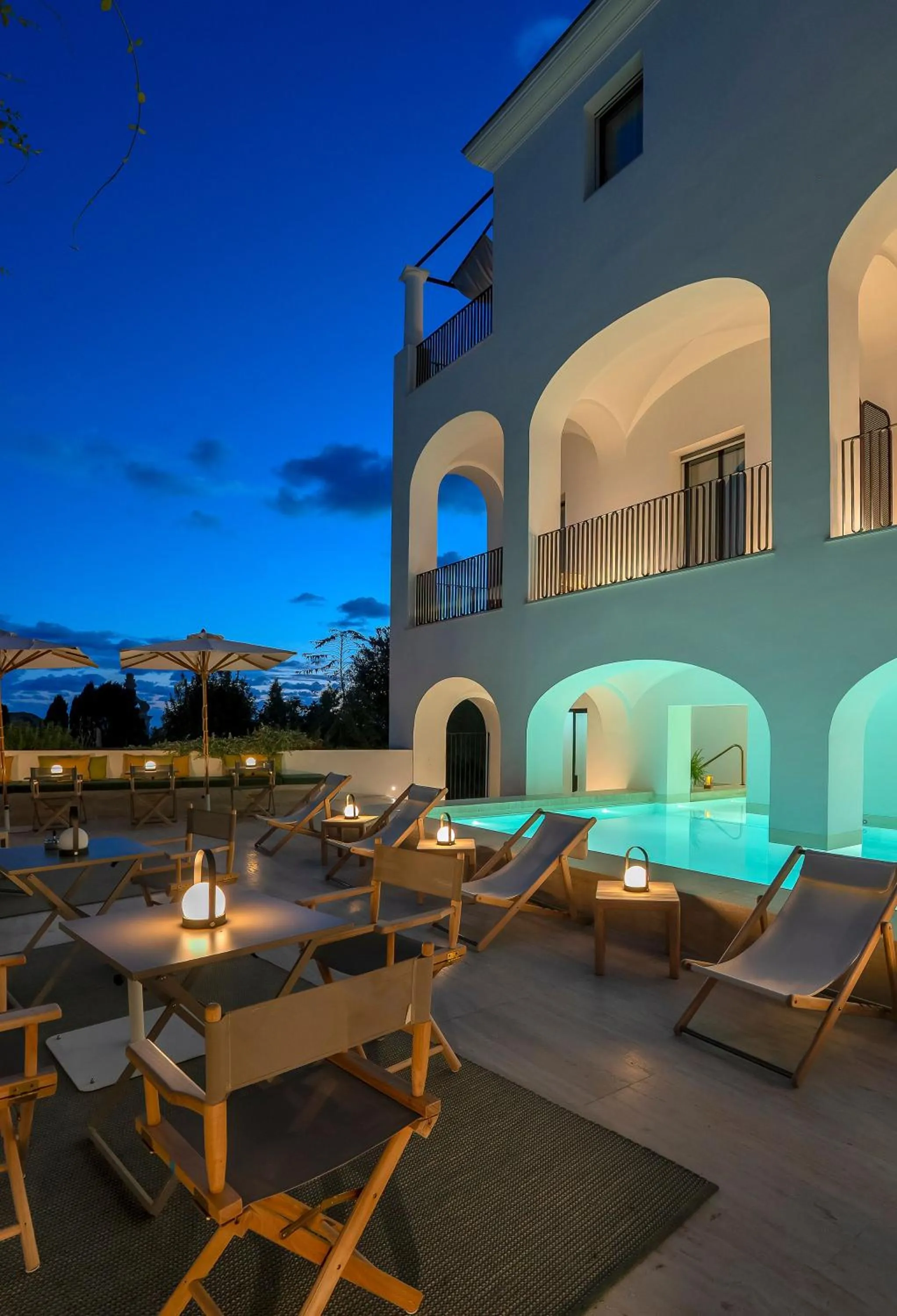 Property building in Villa Certosa