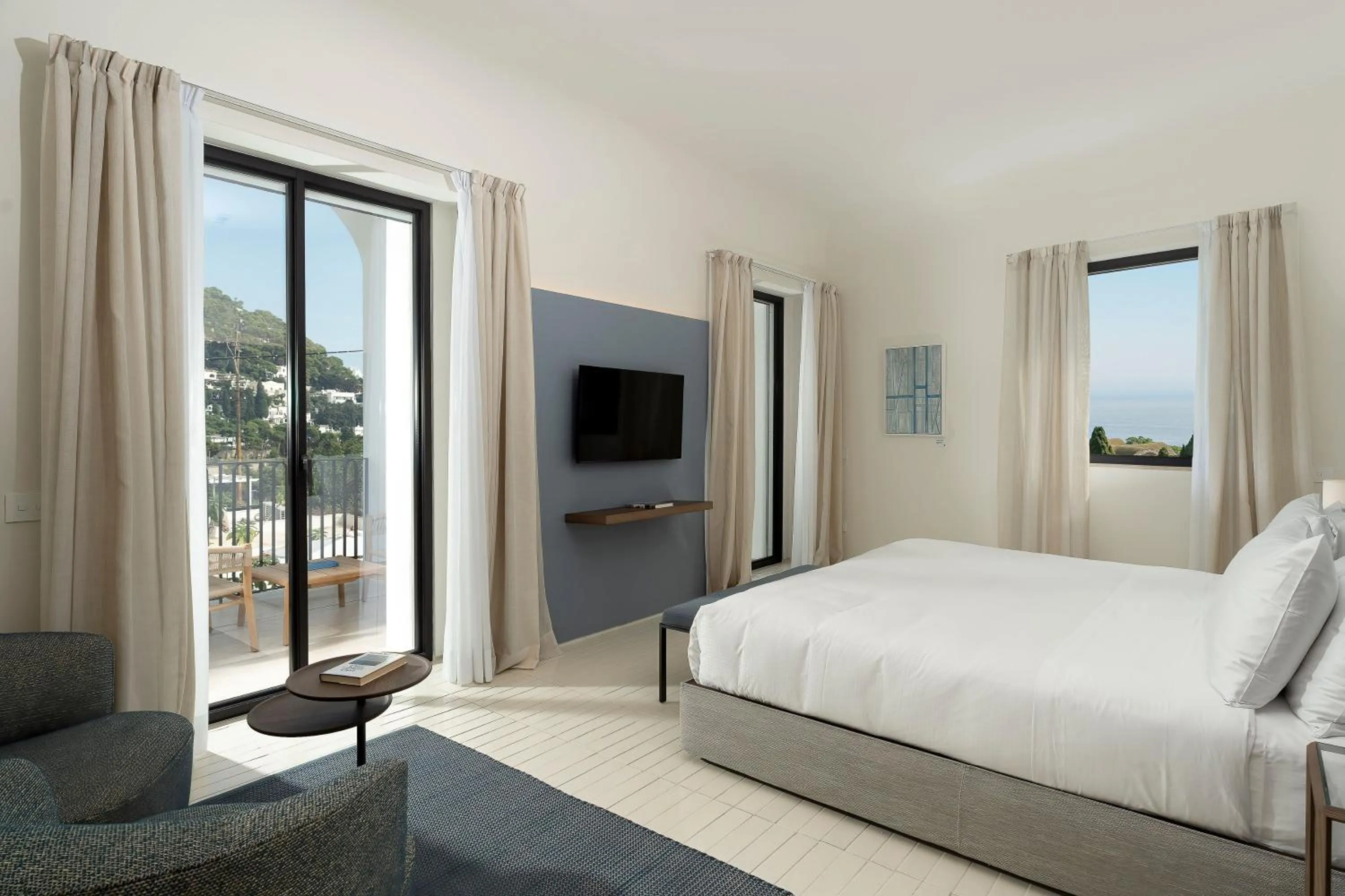 Bed in Villa Certosa