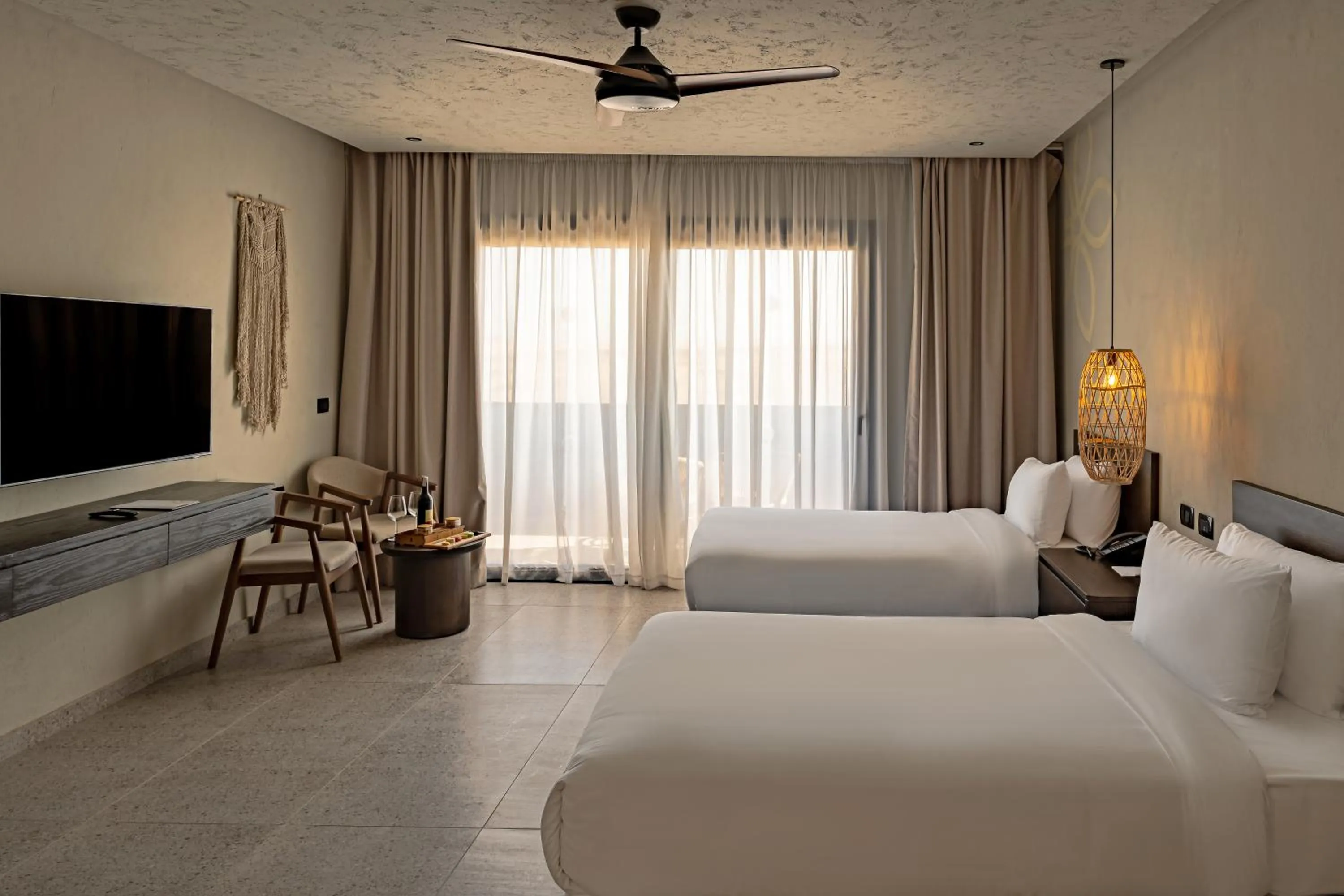 Bedroom, Bed in Sentido Naga Bay - Adults friendly