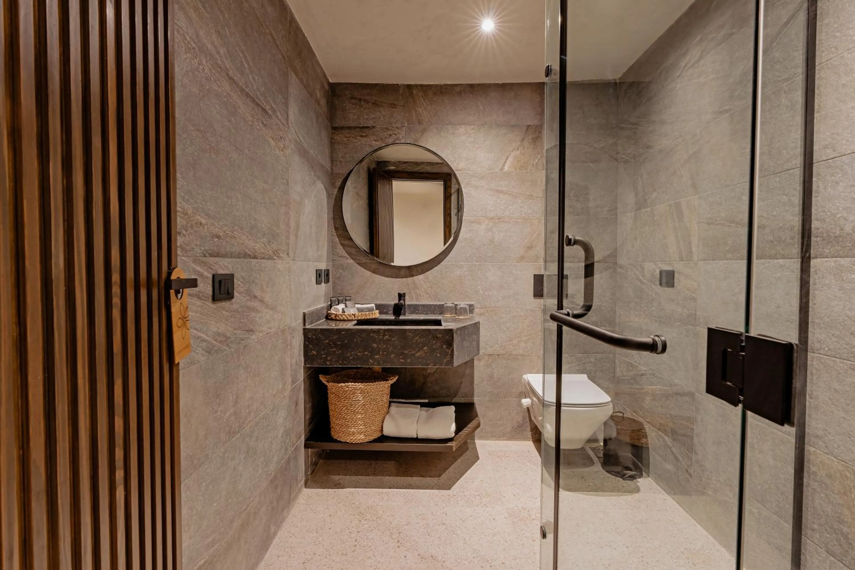 Toilet in Sentido Naga Bay - Adults friendly