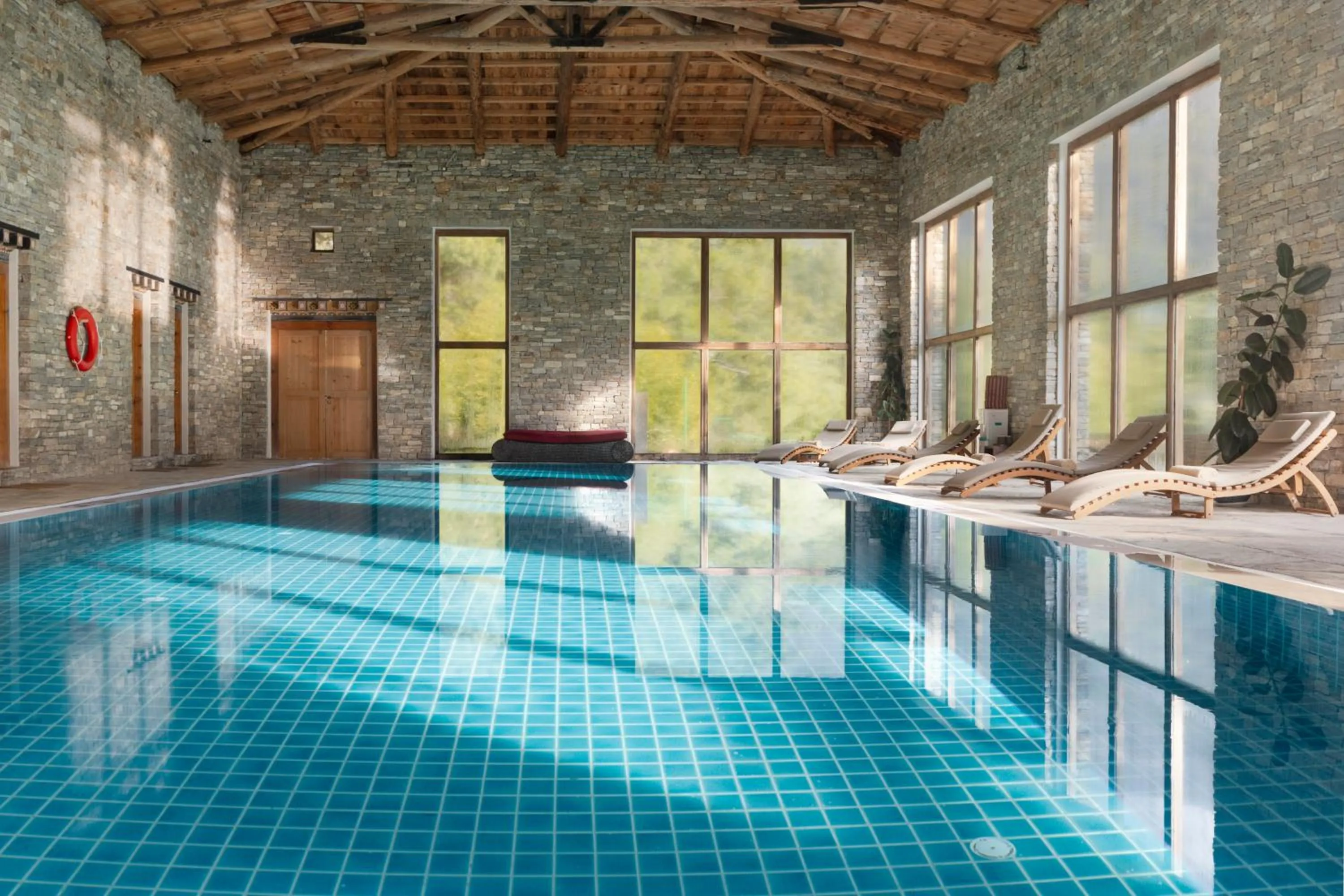 Swimming pool in Zhiwaling Heritage