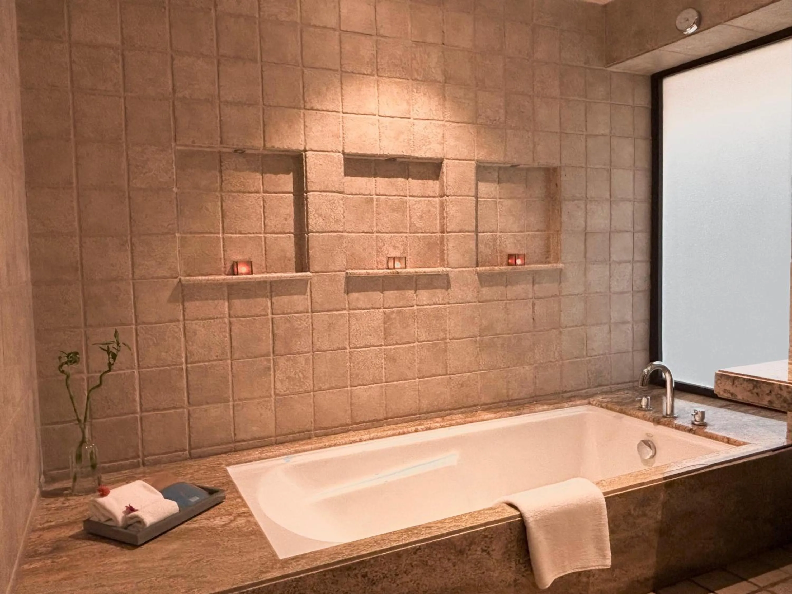 Bath in Fountain, Mahabaleshwar - IHCL SeleQtions